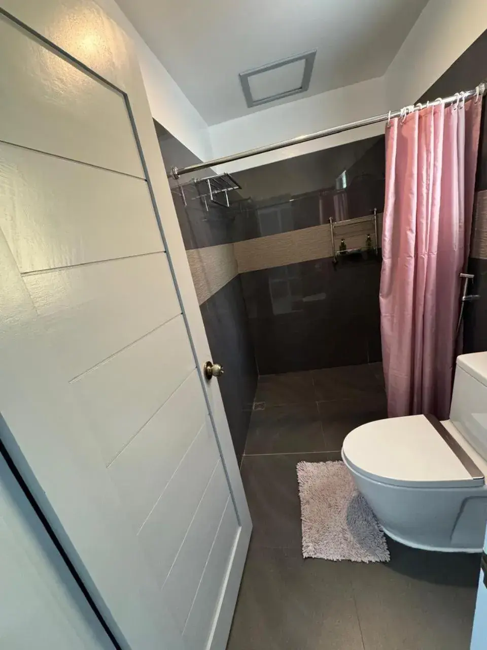 4-Bed Mixed Dormitory Room in RC Villas and Resorts 4-Bed Mixed Dormitory Room in RC Villas and Resorts