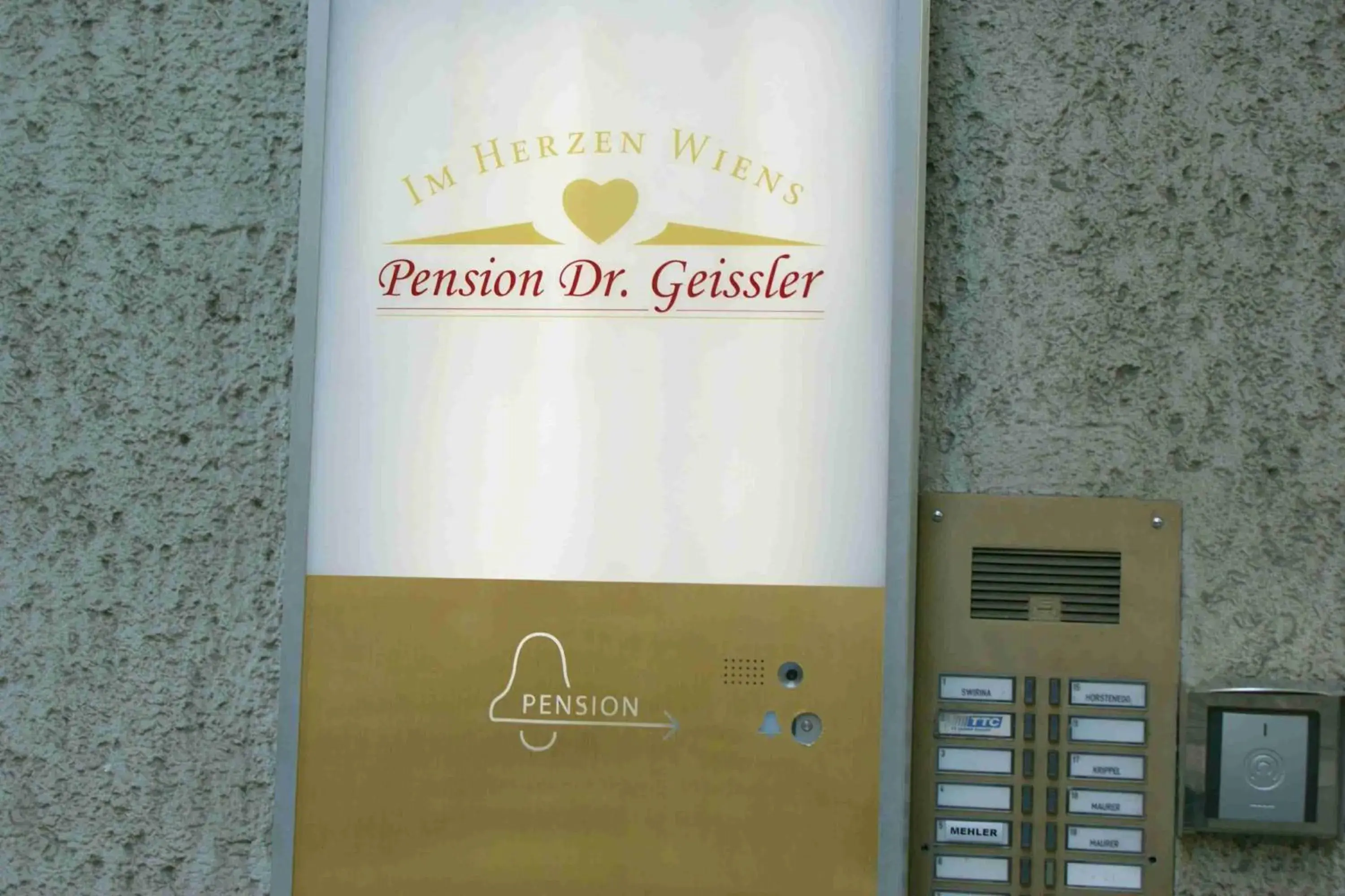 Facade/entrance in Pension Dr. Geissler Facade/entrance in Pension Dr. Geissler