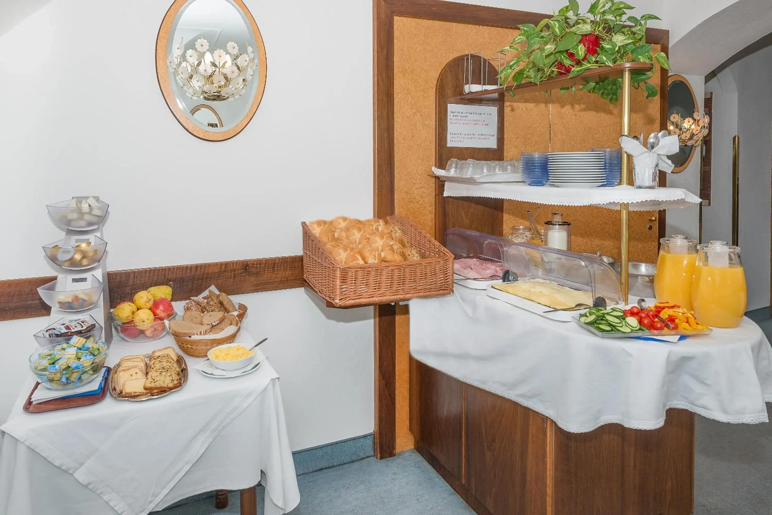 Restaurant/places to eat in Pension Dr. Geissler Restaurant/places to eat in Pension Dr. Geissler