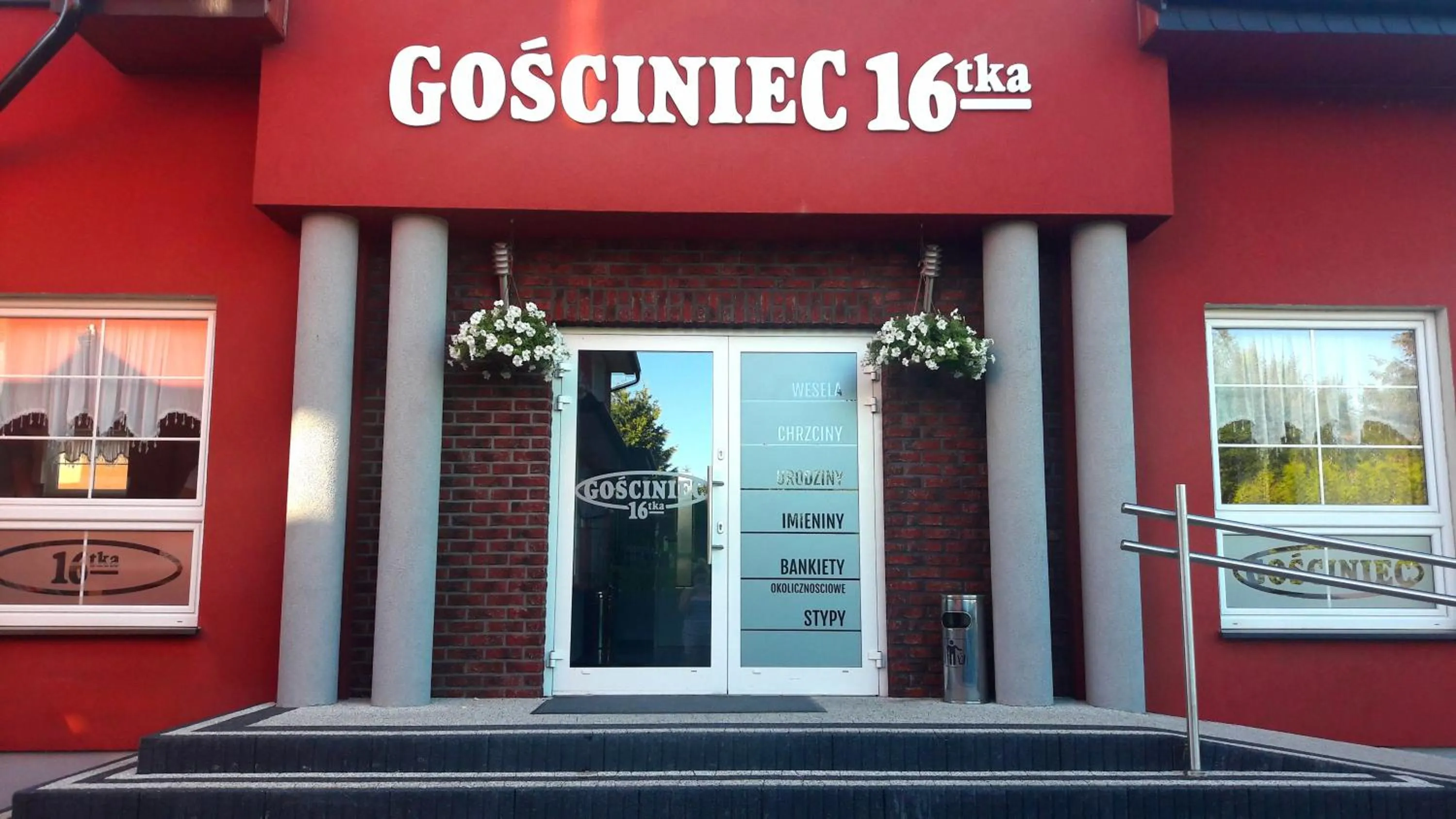 Facade/entrance in PHU Gościniec "16-tka" Katarzyna Zdrojewska