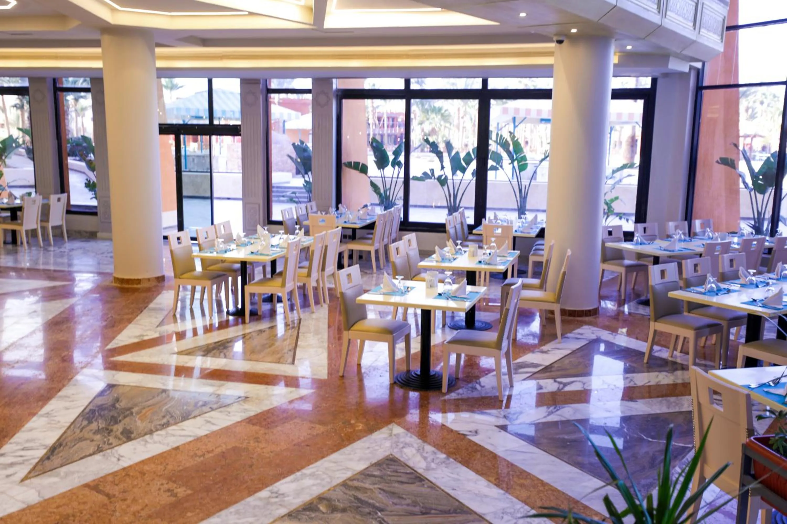 Restaurant/places to eat in Calimera Blend Paradise