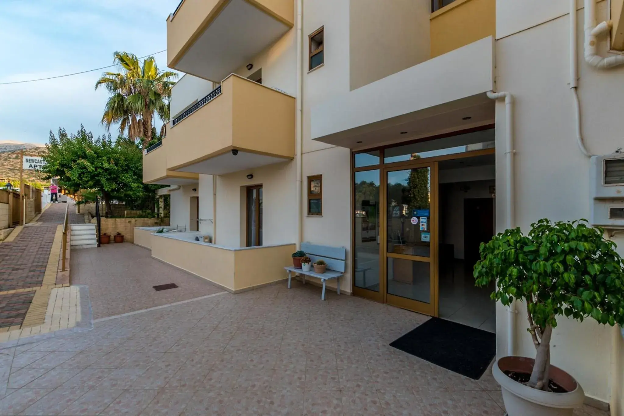 Facade/entrance in Newcastle Studios Facade/entrance in Newcastle Studios