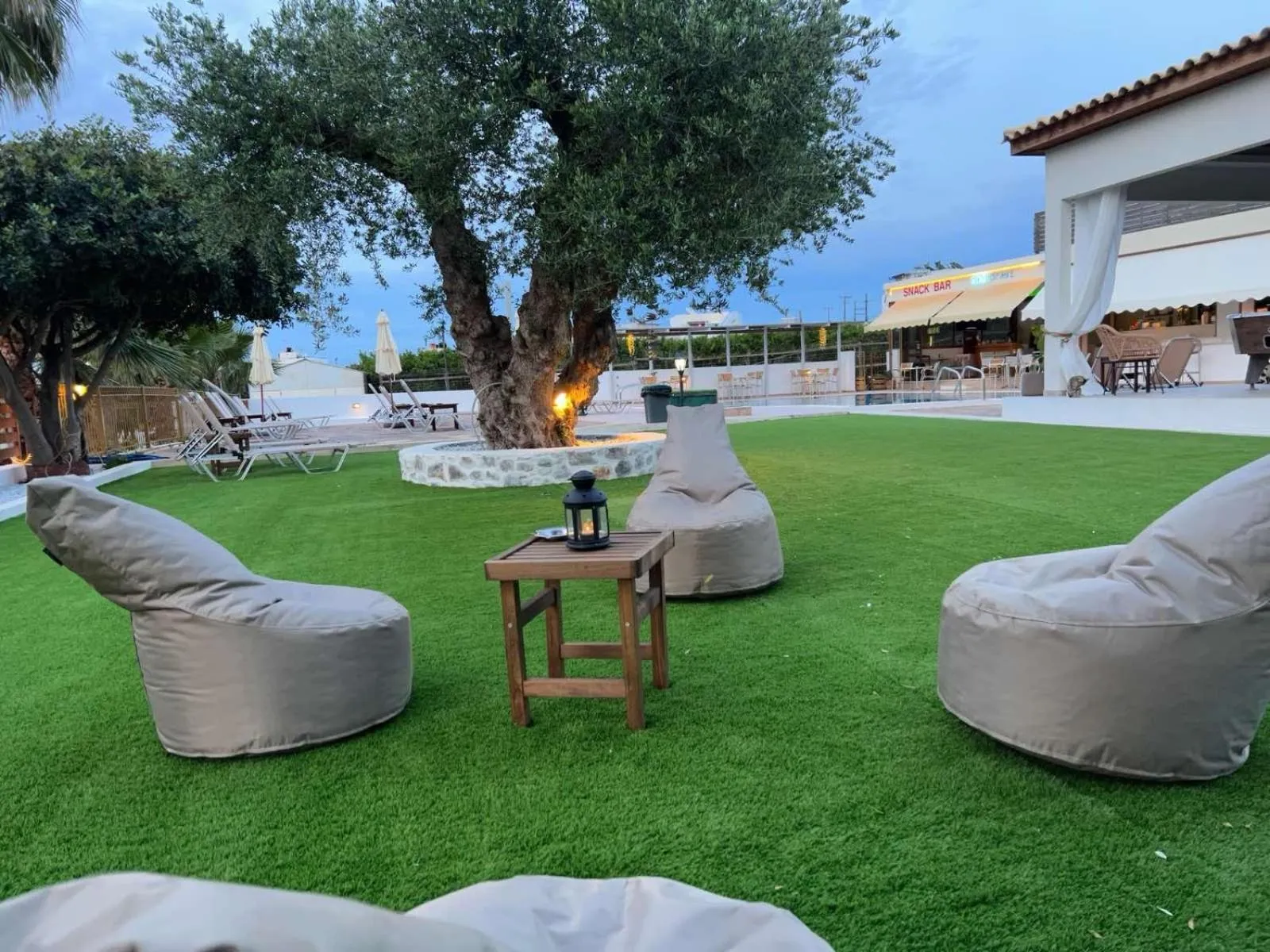 Natural landscape in Newcastle Studios