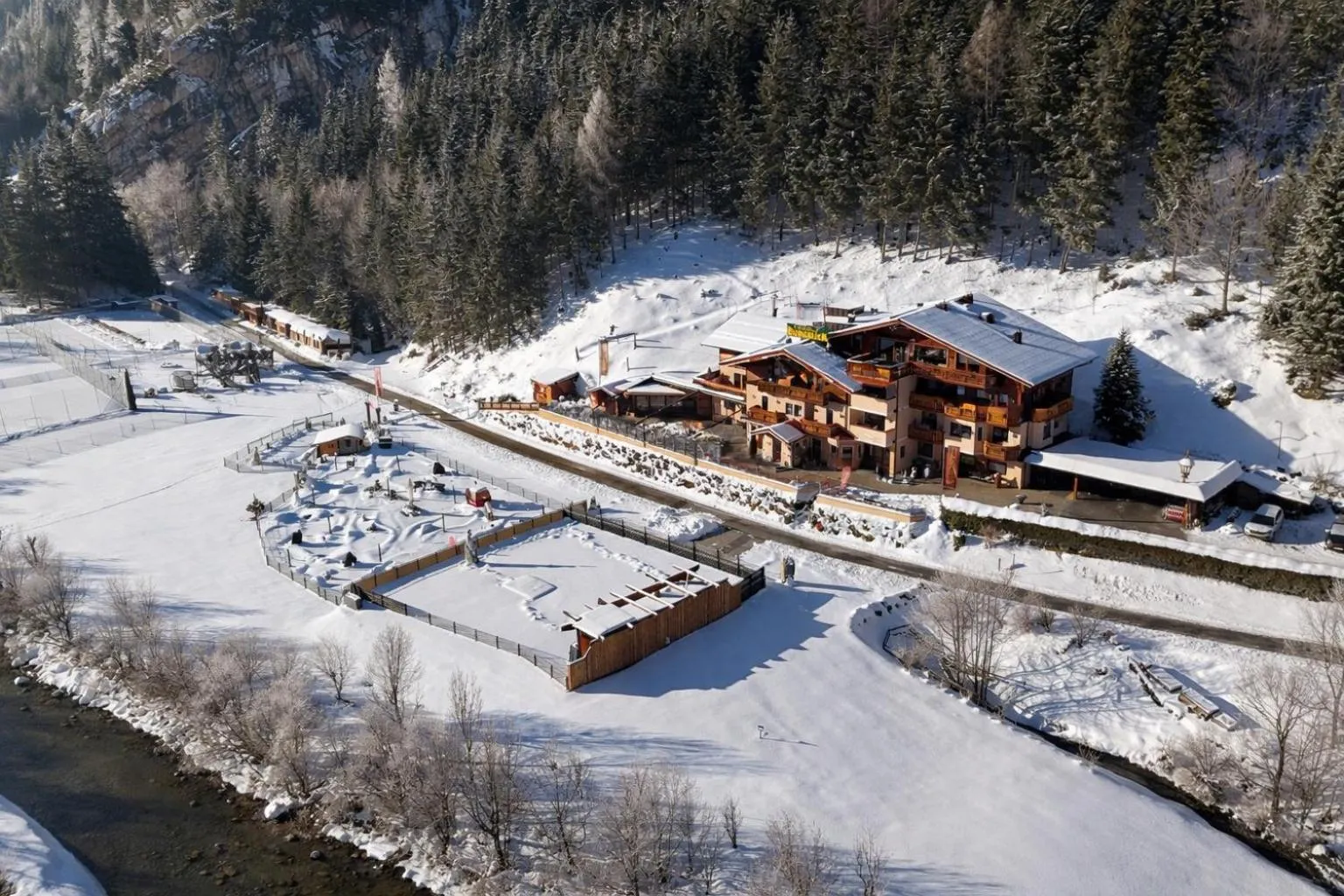 Property building in Hotel-Restaurant Burgblick