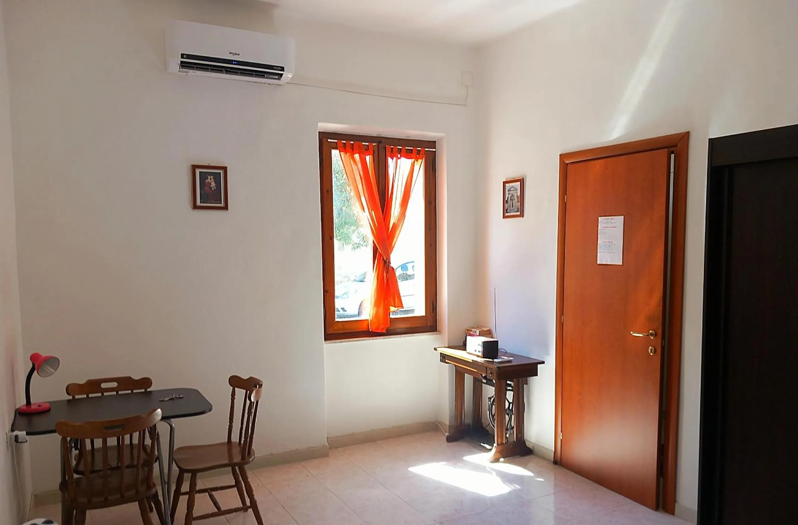 Photo of the whole room in B&B Il Cortile del Sole