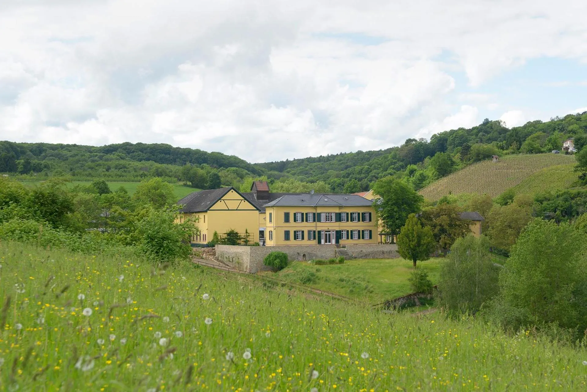 Property building in Herberge Hof Armada