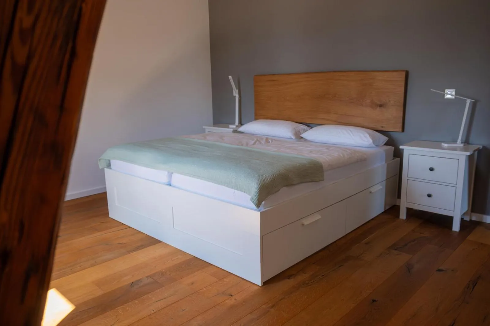 Bed in Ferienwohnung Hof Armada