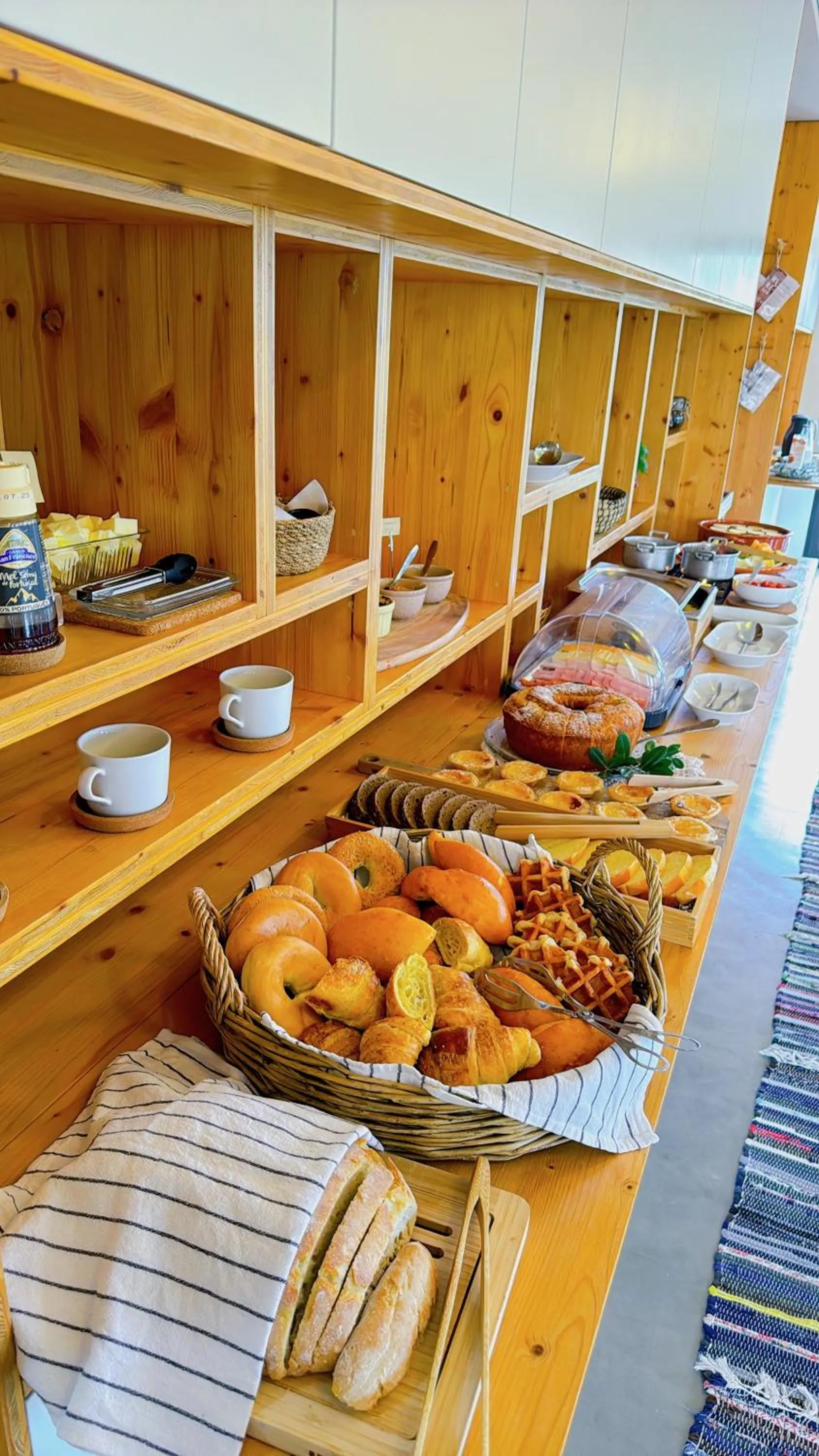 Breakfast in CAMBEIROS - Guest House