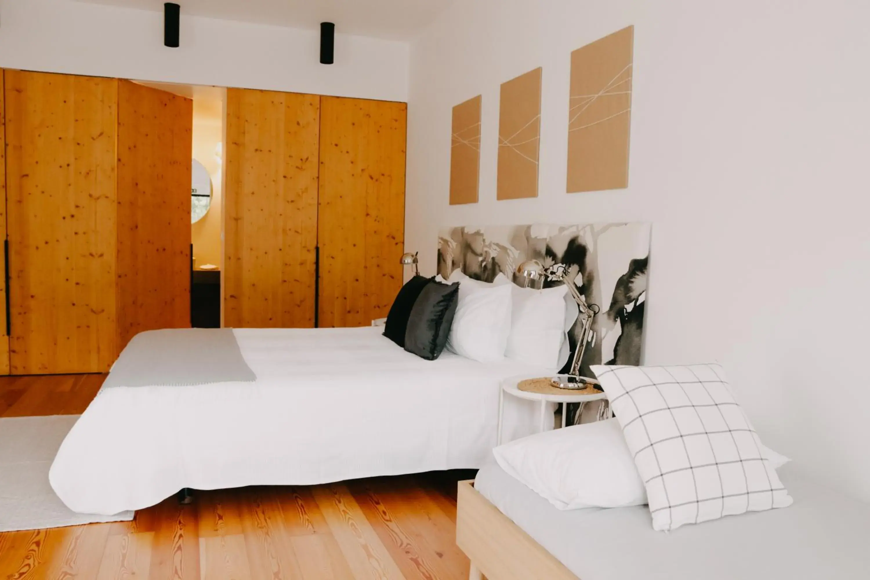 Superior Double Room in CAMBEIROS - Guest House Superior Double Room in CAMBEIROS - Guest House