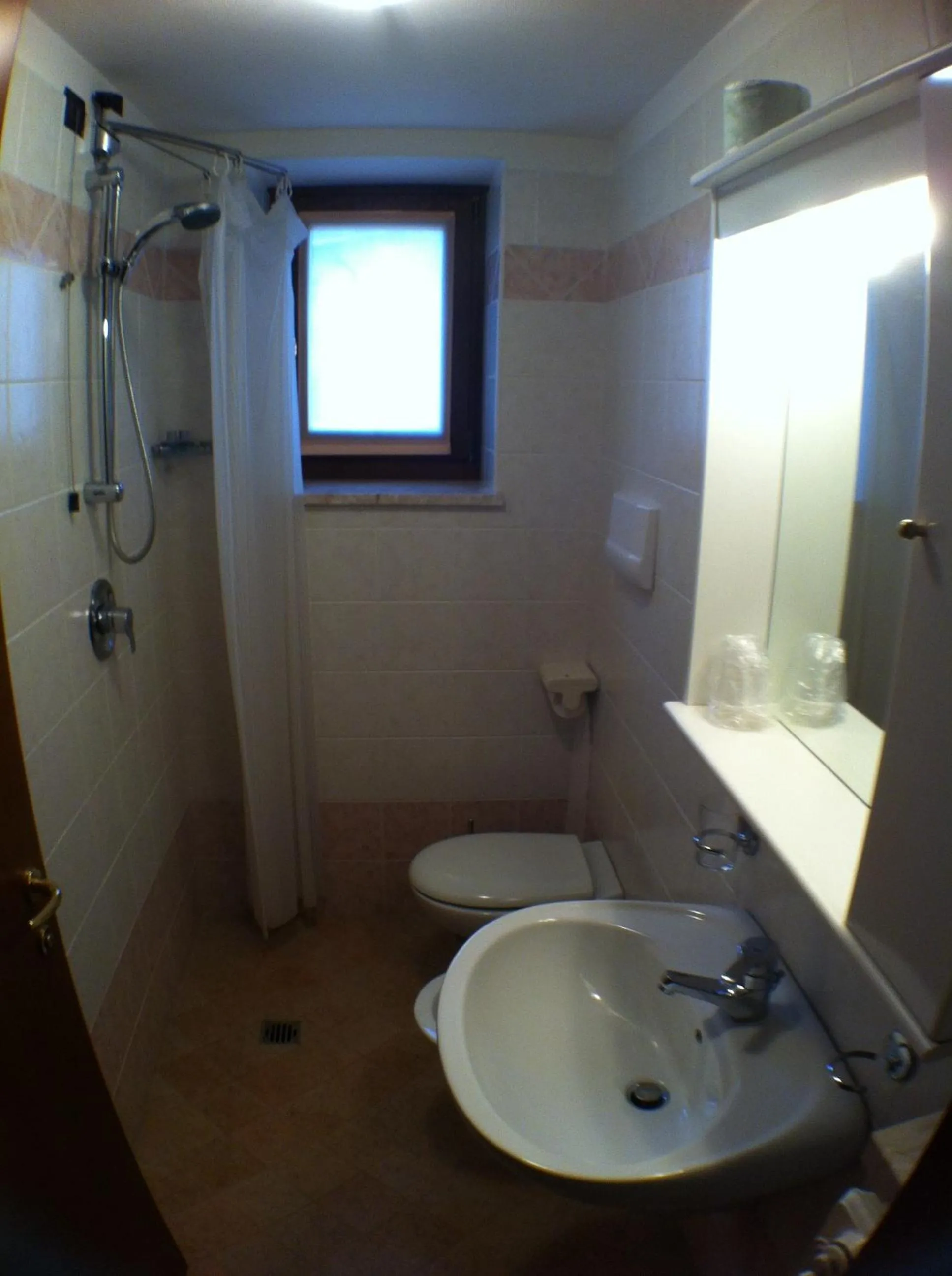 Bathroom in Hotel Scandola