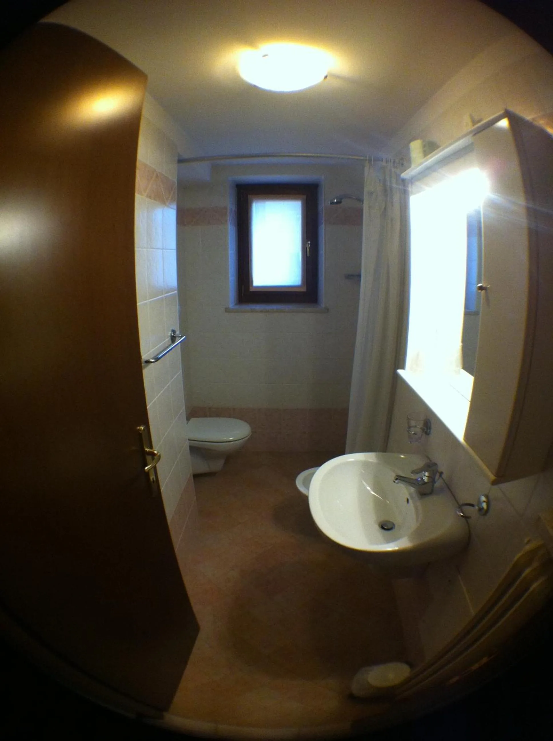 Bathroom in Hotel Scandola