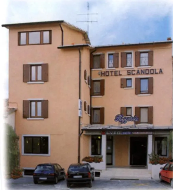 Facade/entrance in Hotel Scandola