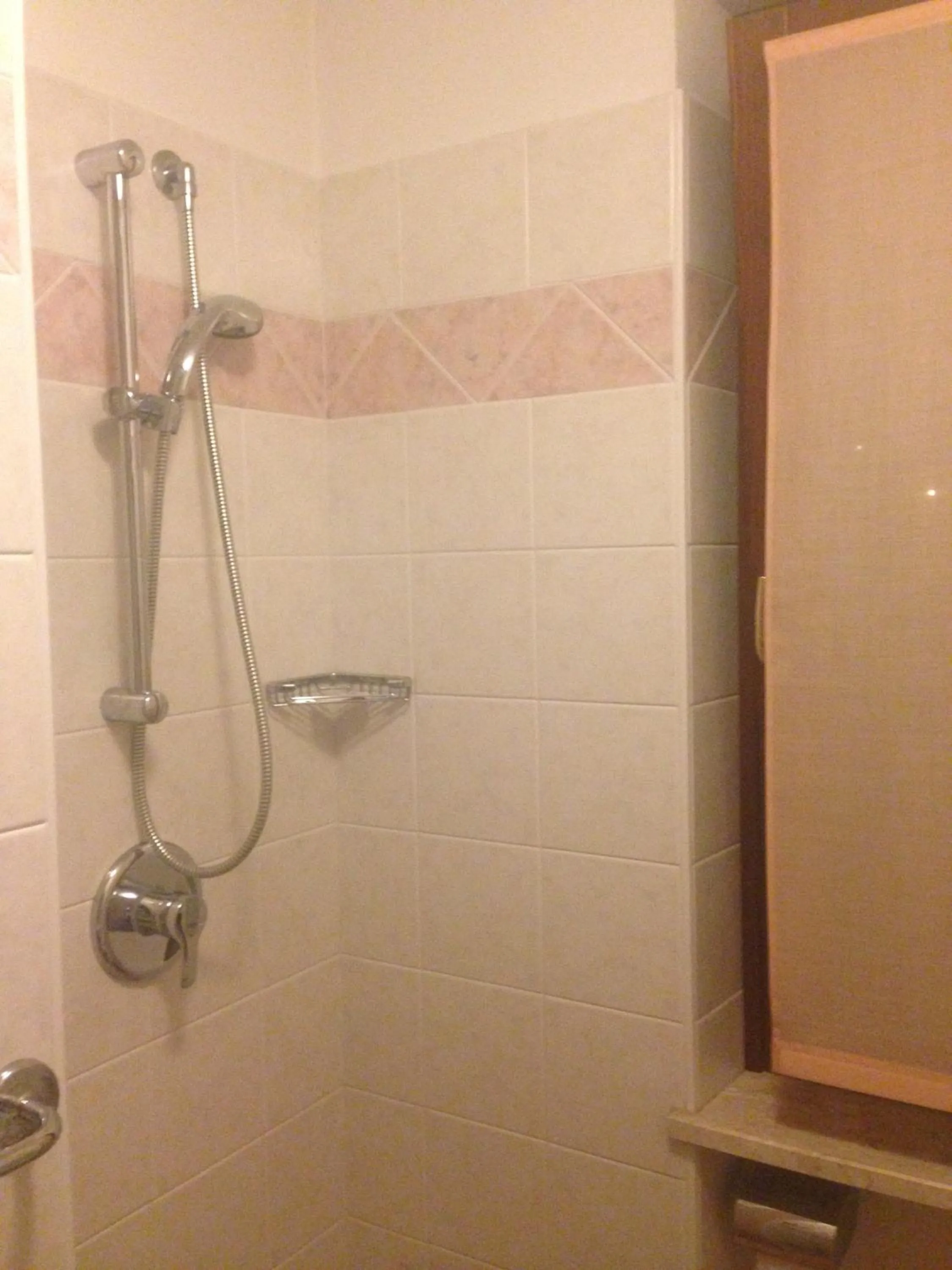 Shower in Hotel Scandola