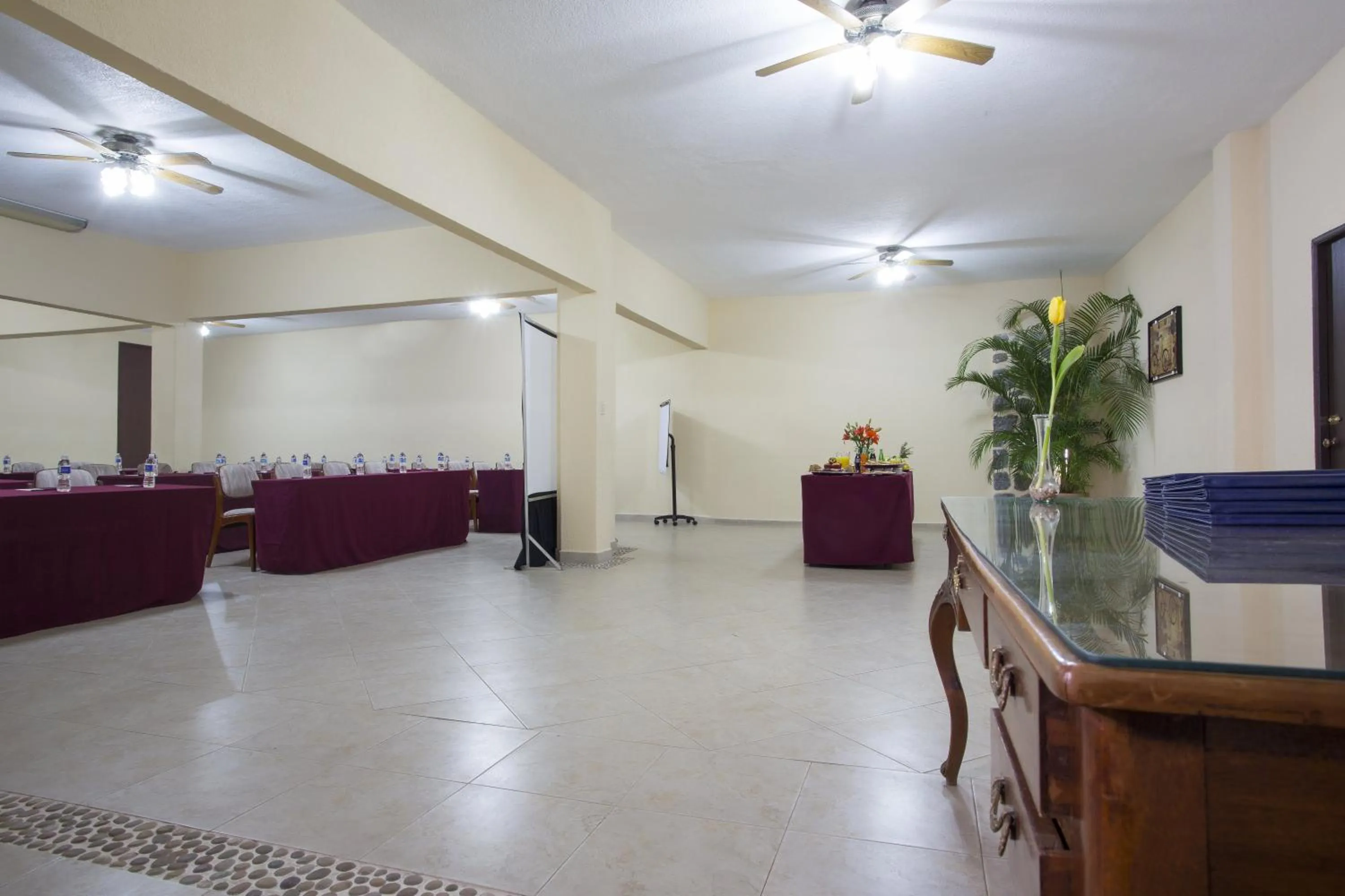 Lobby or reception in Gamma Cuernavaca Puerta Paraiso