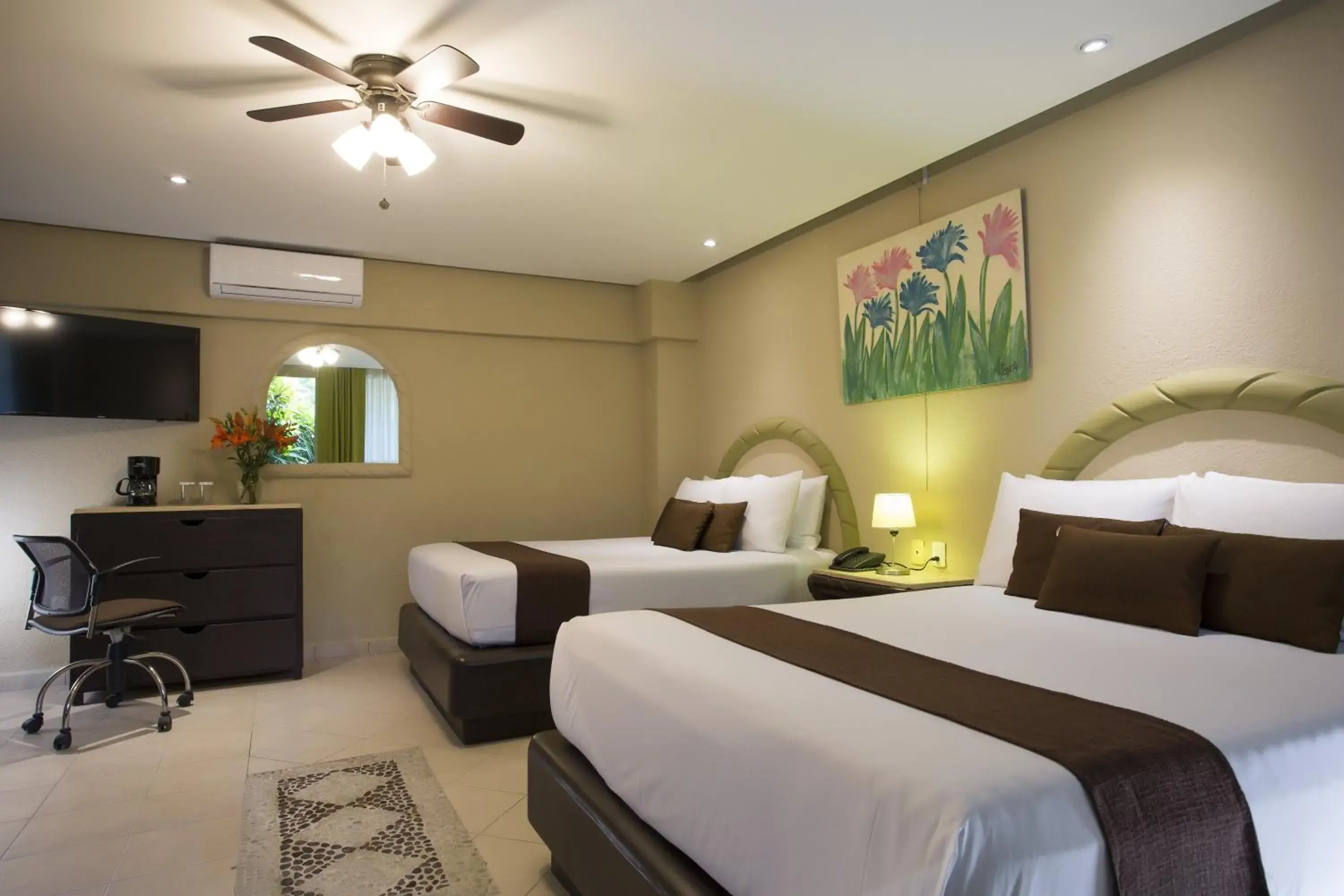 Deluxe Double Room in Gamma Cuernavaca Puerta Paraiso Deluxe Double Room in Gamma Cuernavaca Puerta Paraiso