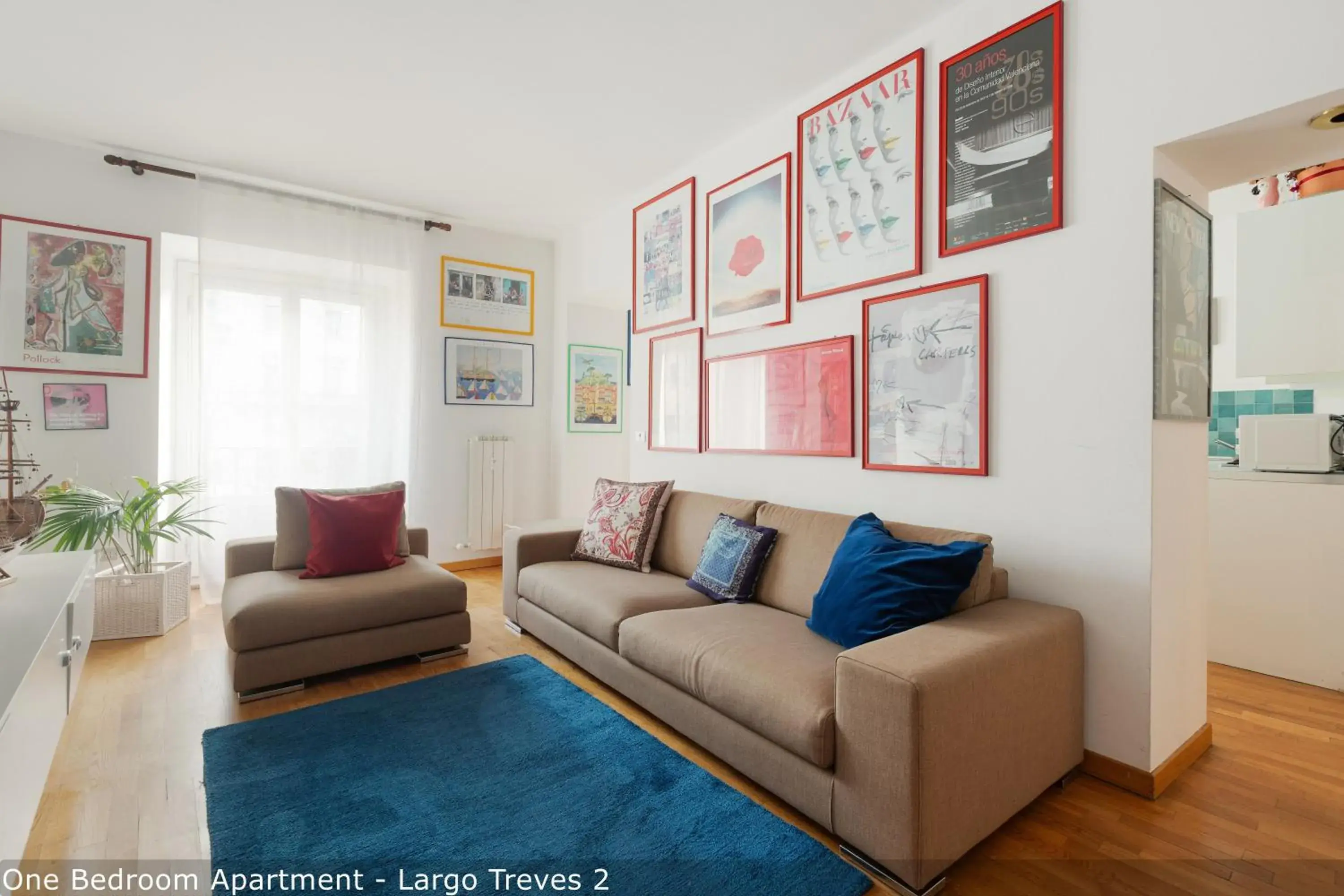 One-Bedroom Apartment - Largo Treves 2 in Brera Apartments in San Marco One-Bedroom Apartment - Largo Treves 2 in Brera Apartments in San Marco