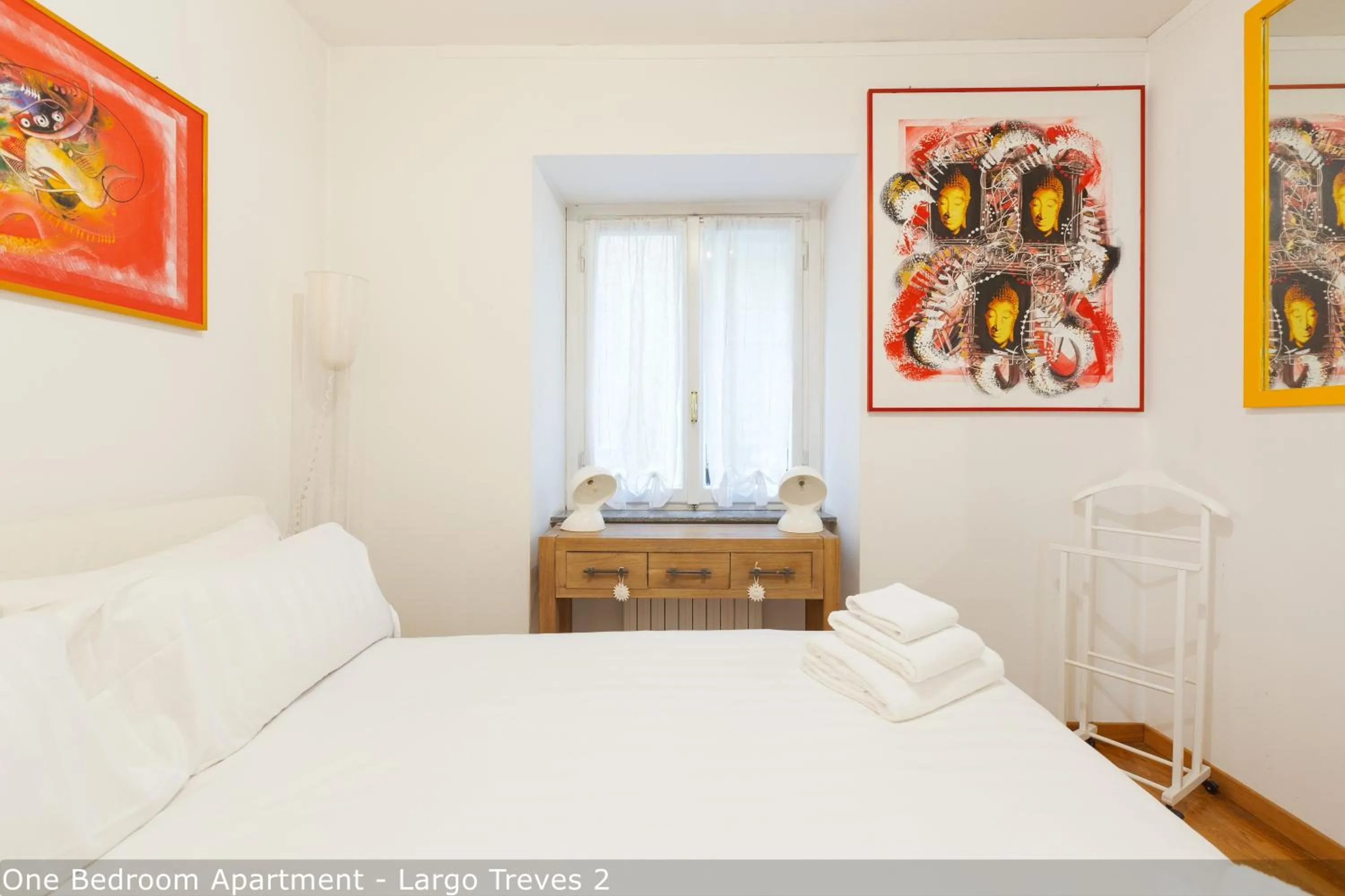 Bed in Brera Apartments in San Marco
