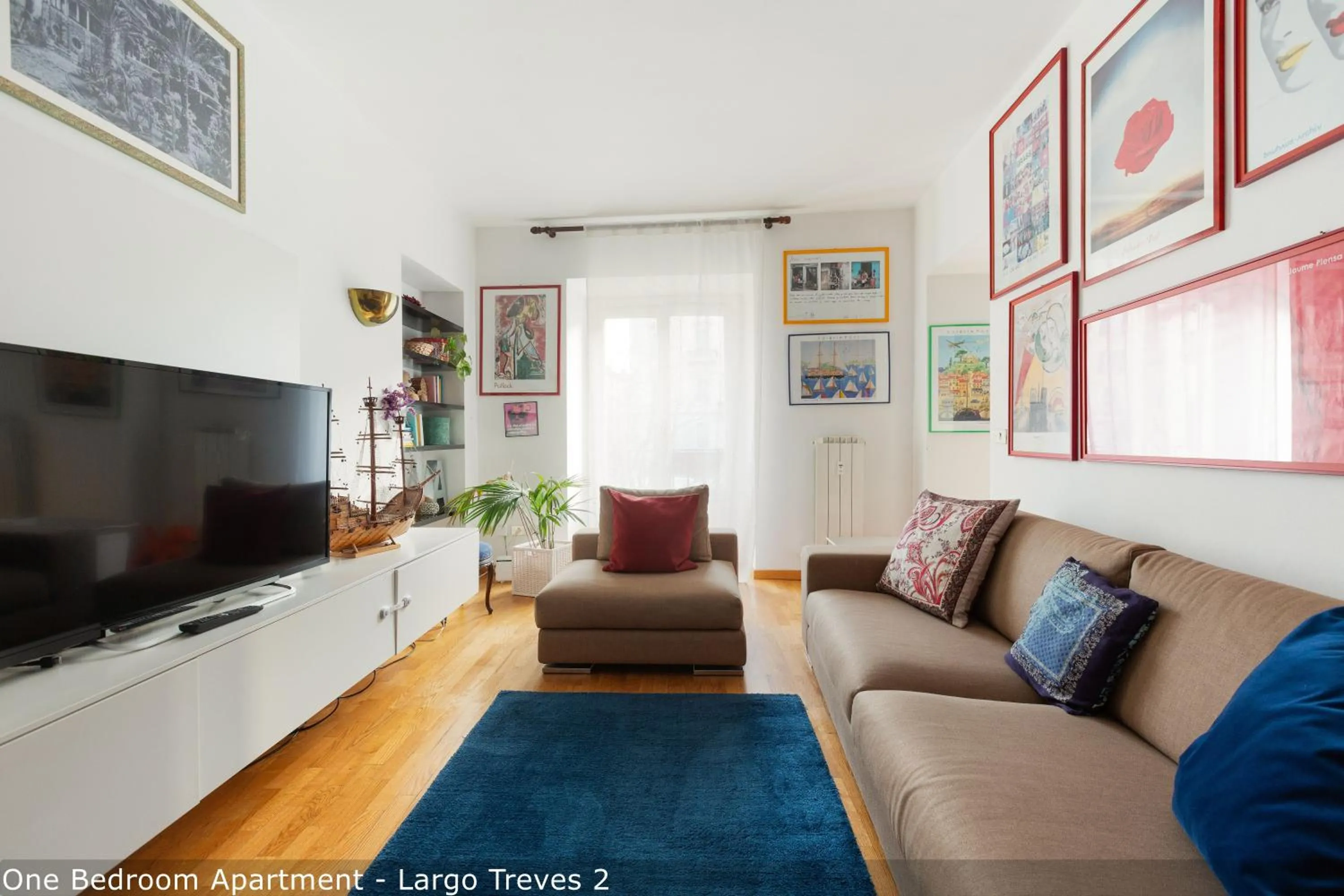 TV and multimedia in Brera Apartments in San Marco