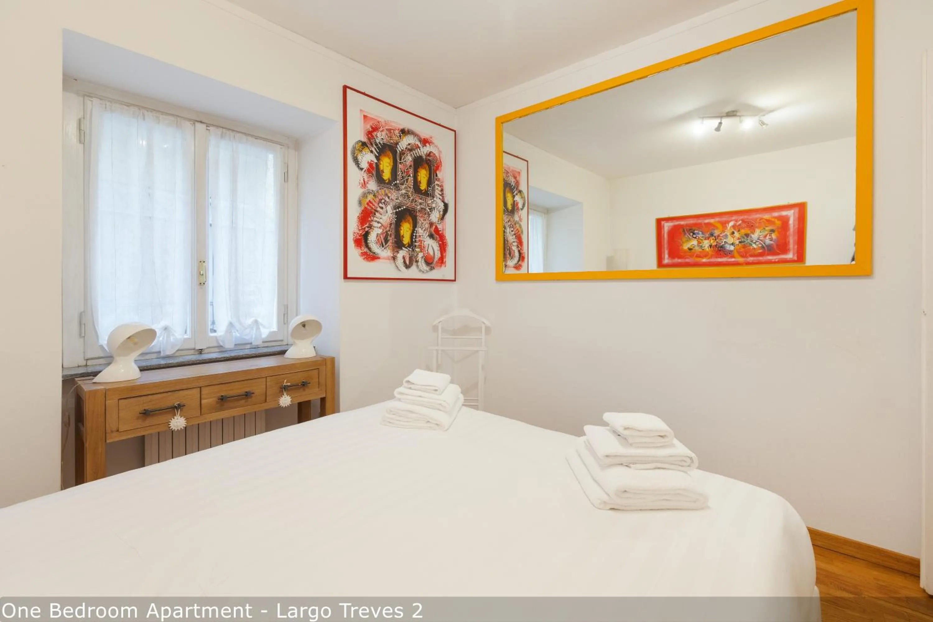 Bed in Brera Apartments in San Marco