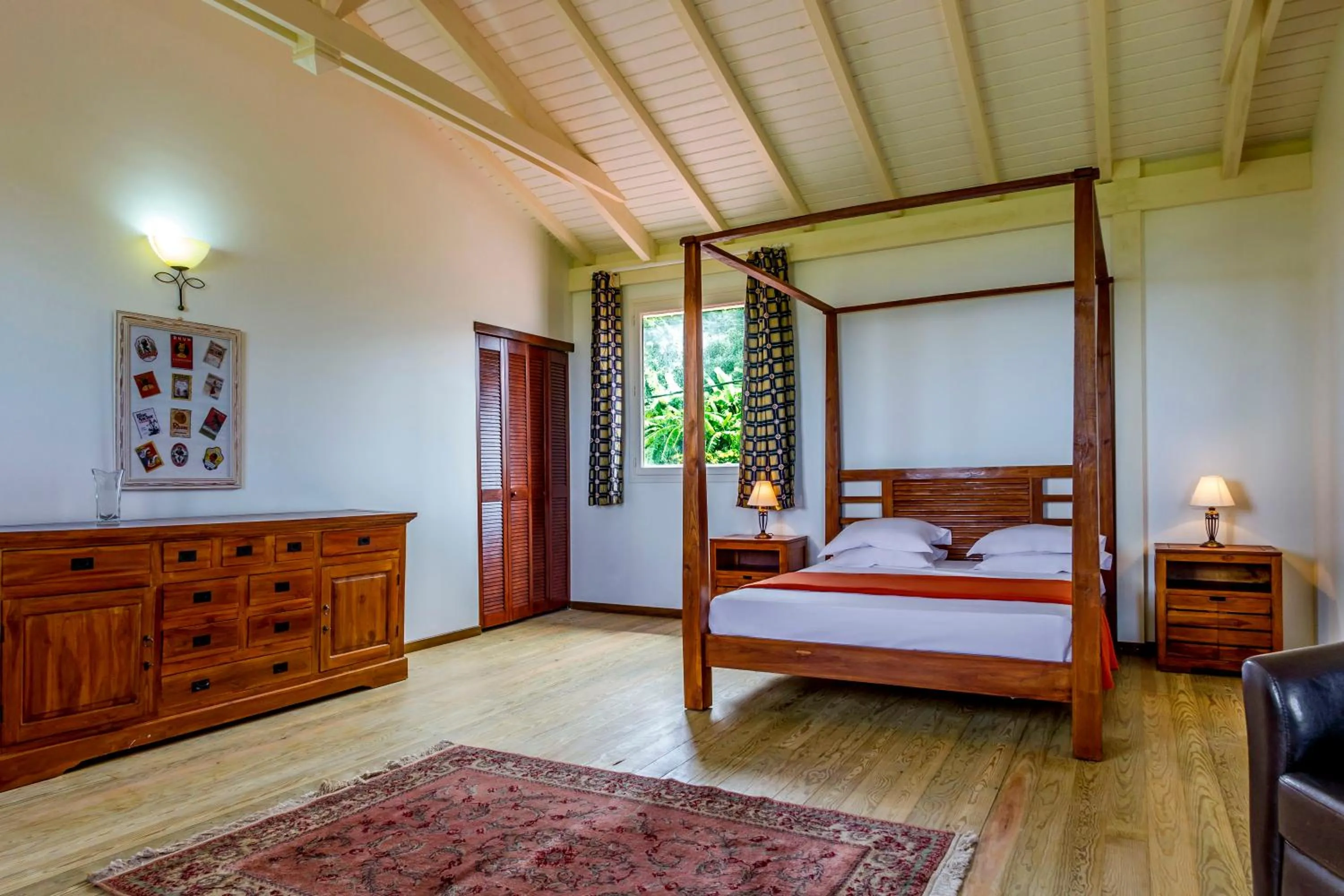 Bed in Le Domaine Saint Aubin