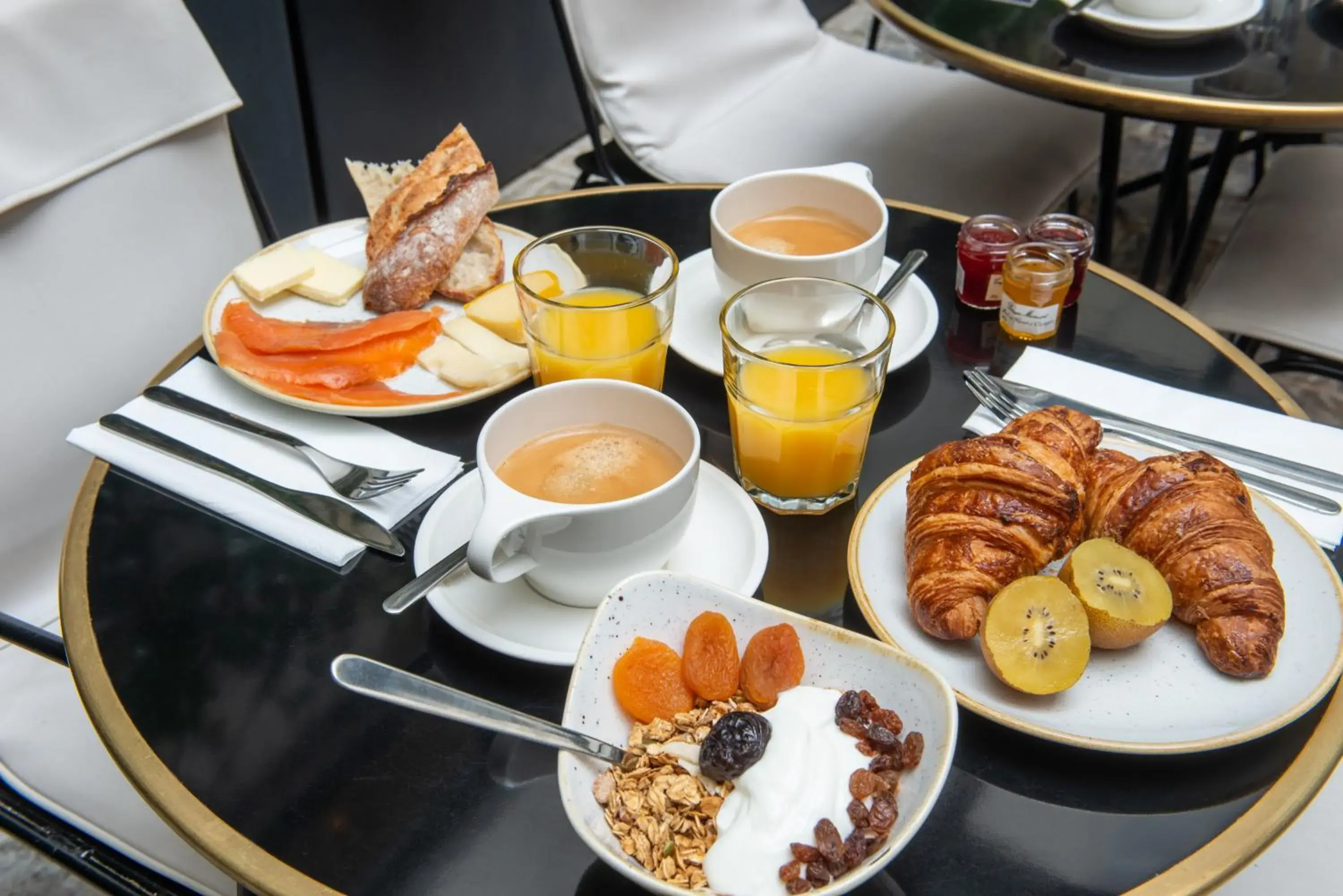 Breakfast in Mom'Art Hotel Breakfast in Mom'Art Hotel