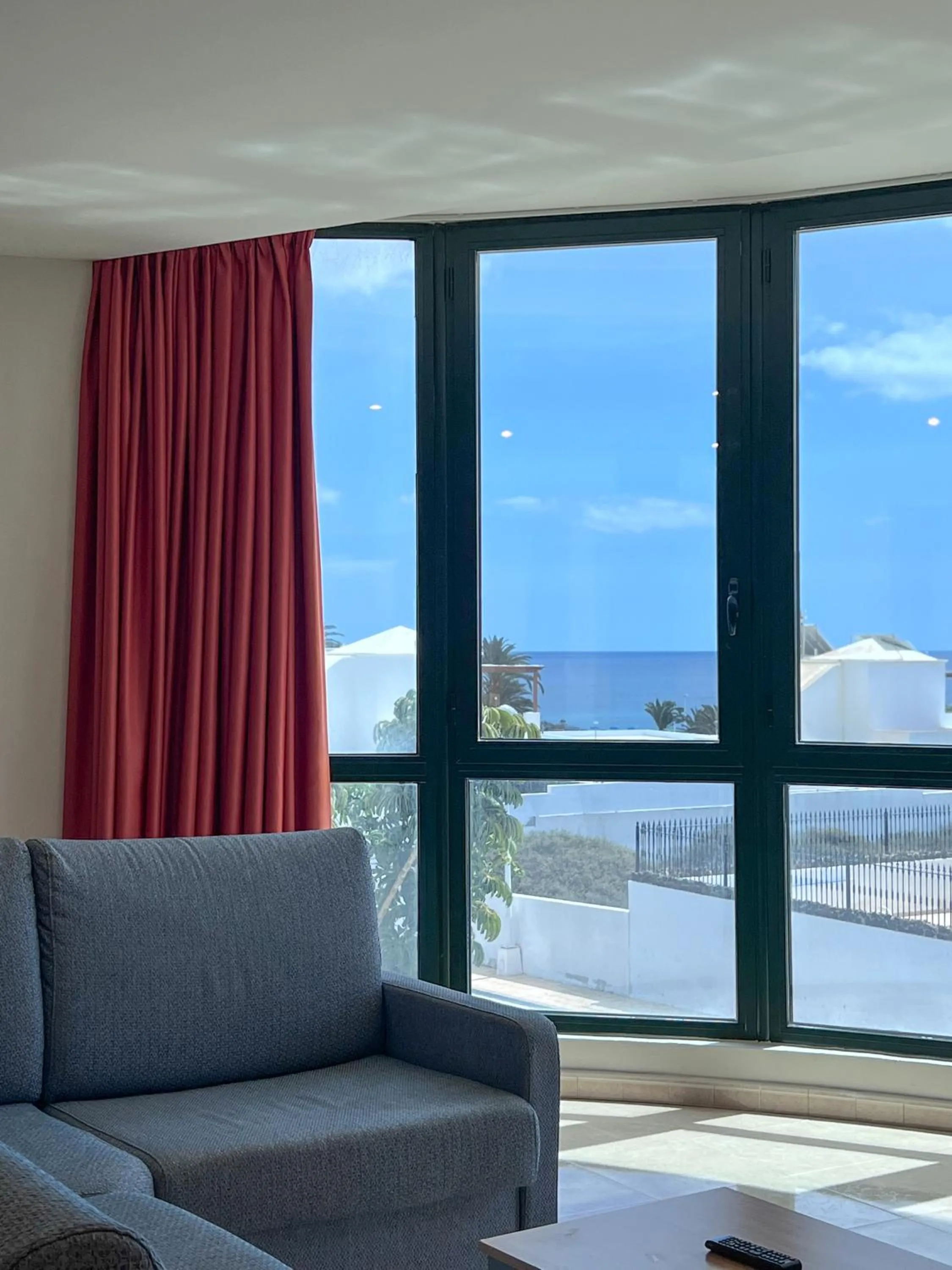 Sea view in Hotel Pocillos Playa, solo Adultos