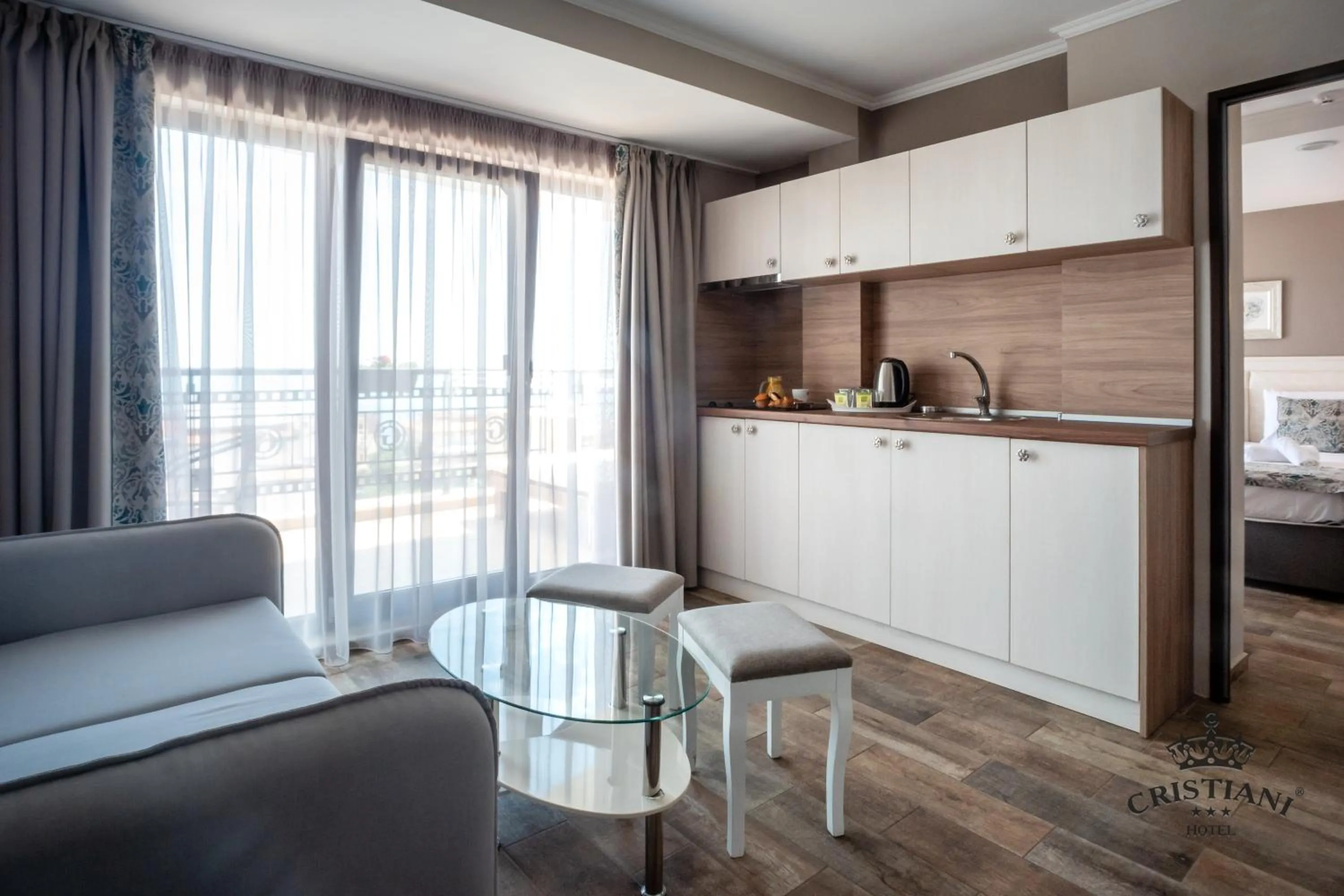 Kitchen or kitchenette in Cristiani Hotel Sozopol