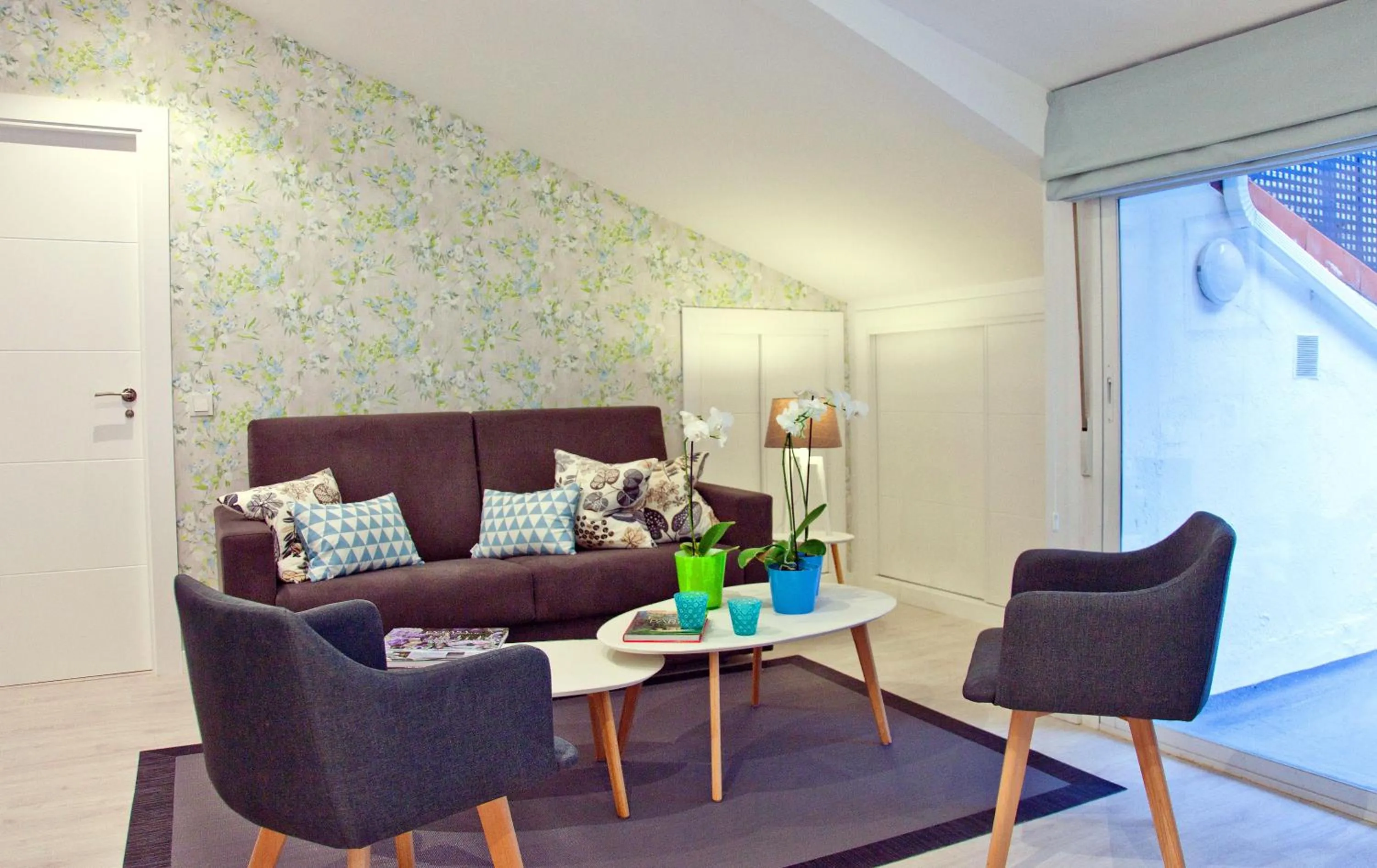 Living room in Feelathome Madrid Suites Apartments