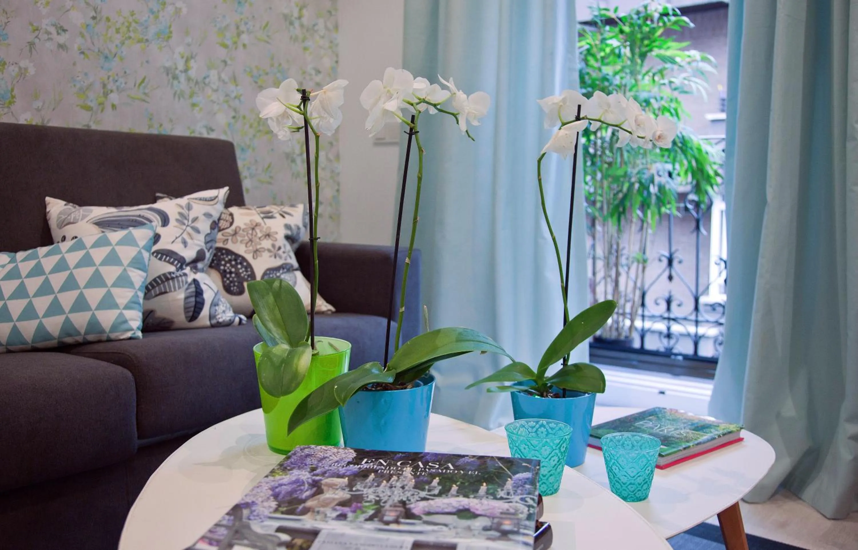 Living room in Feelathome Madrid Suites Apartments