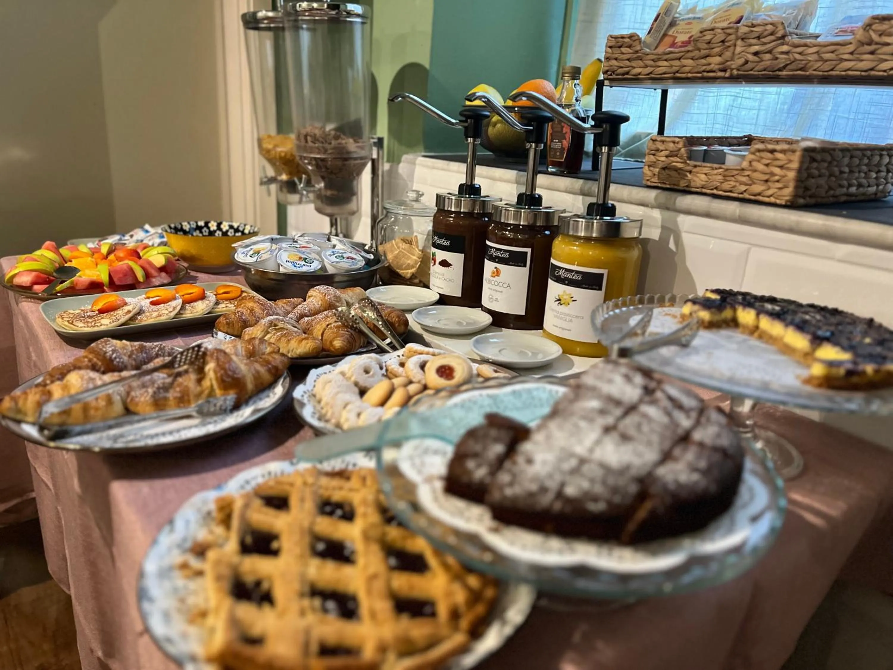Buffet breakfast in Hotel Brenta