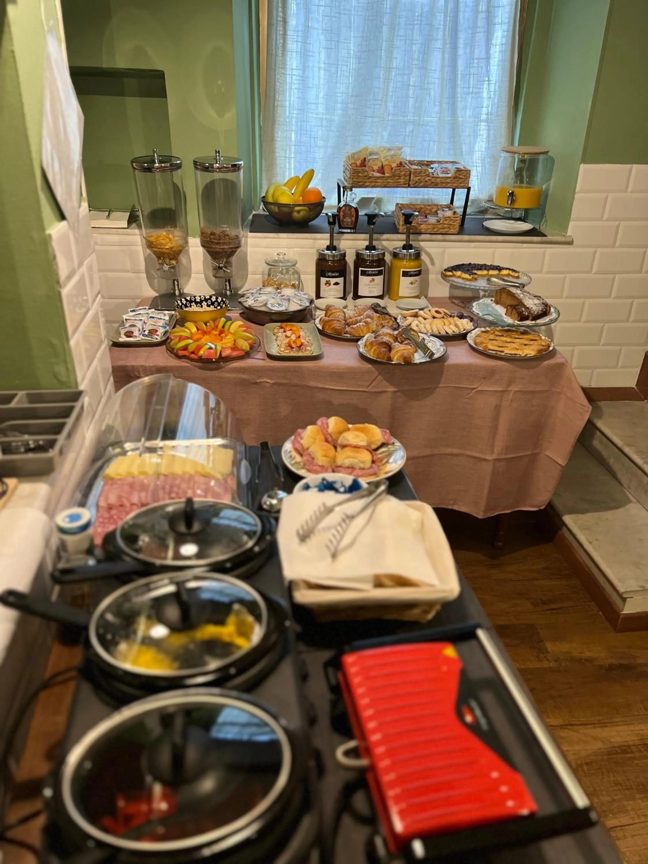 Buffet breakfast in Hotel Brenta