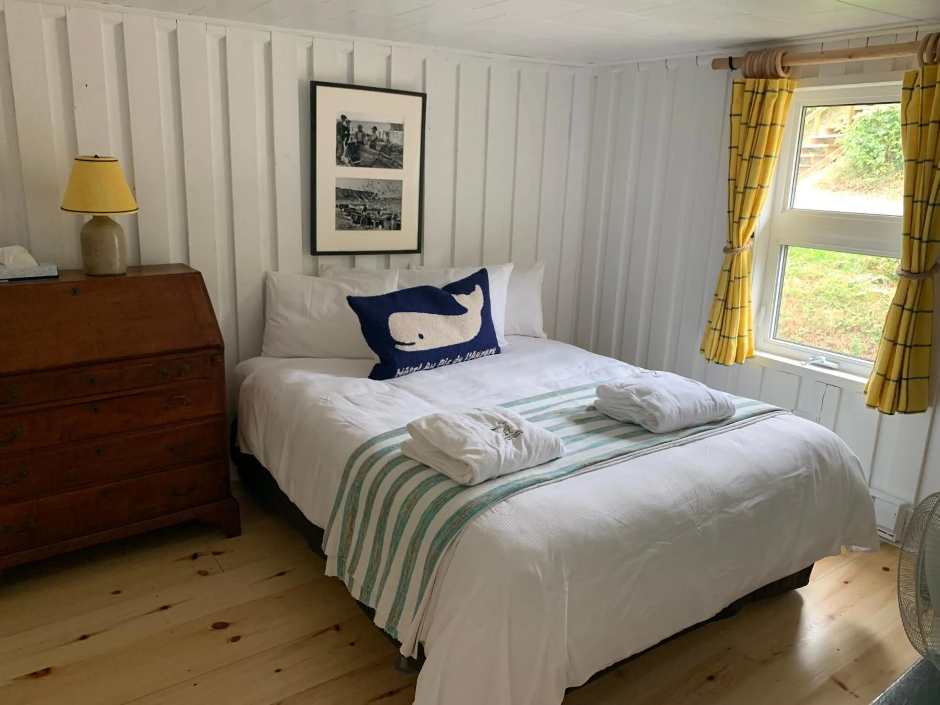 Bedroom, Bed in Au Pic de l'Aurore Motel-Chalets