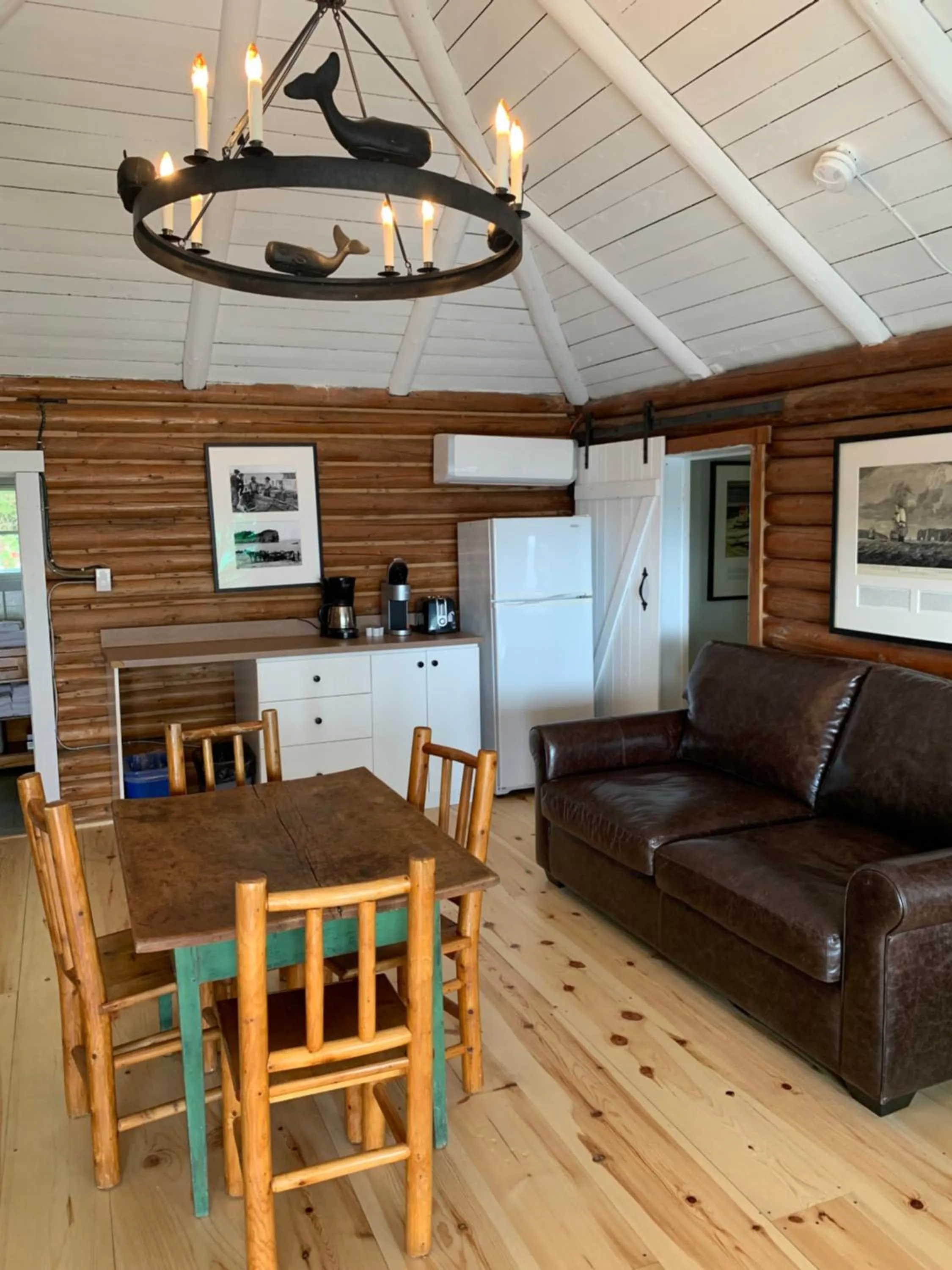 Living room in Au Pic de l'Aurore Motel-Chalets