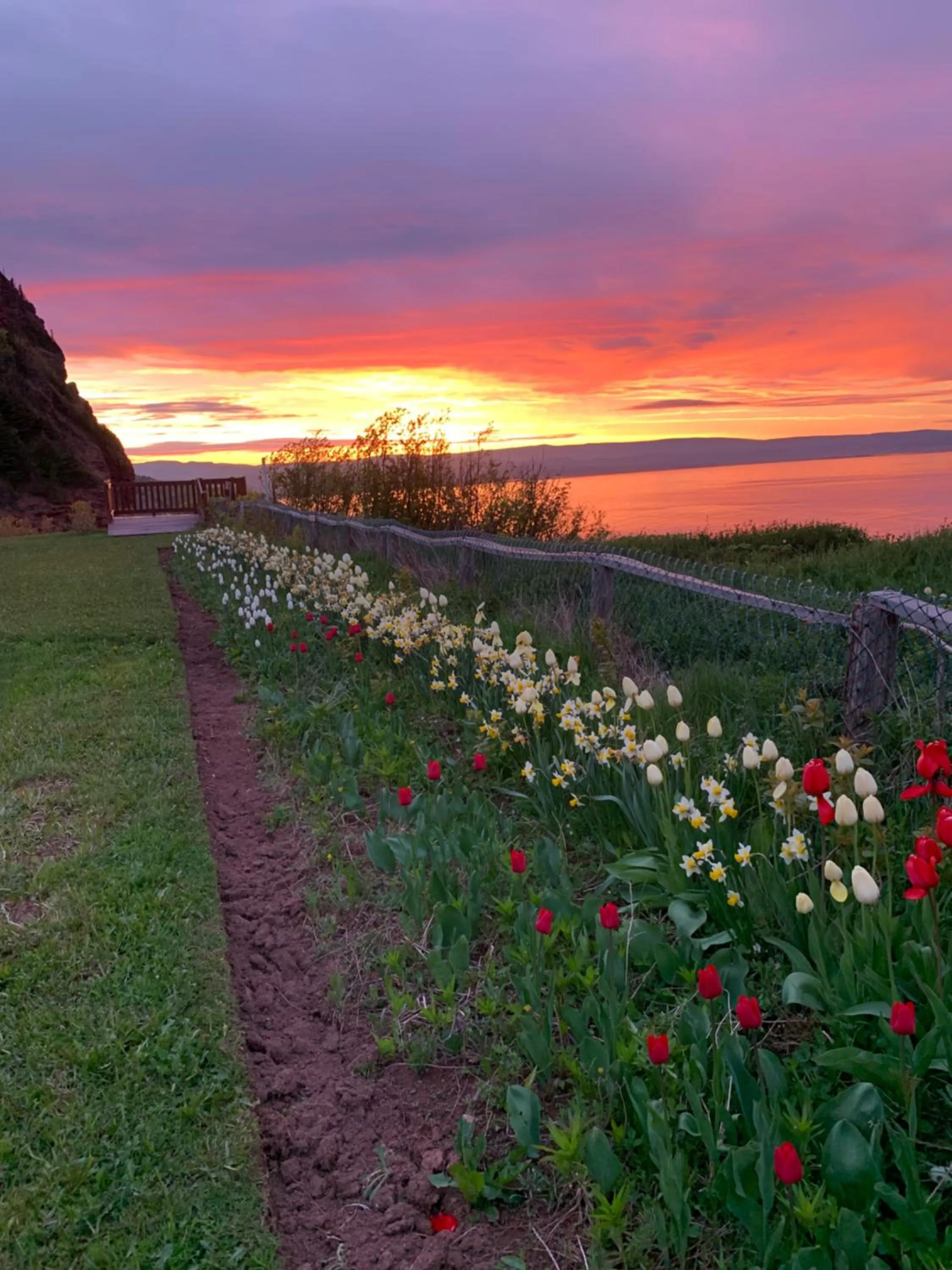Sunset in Au Pic de l'Aurore Motel-Chalets