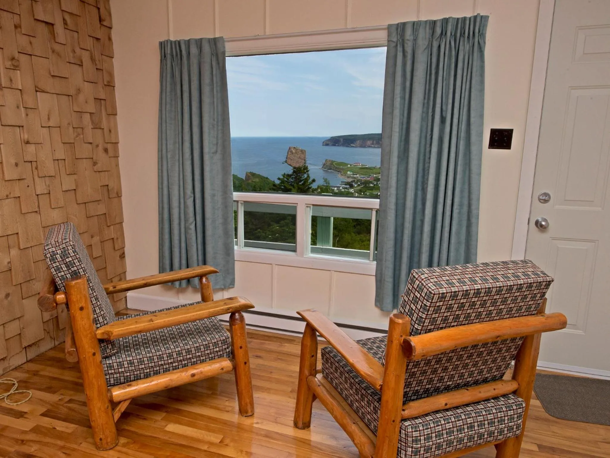 View (from property/room) in Au Pic de l'Aurore Motel-Chalets