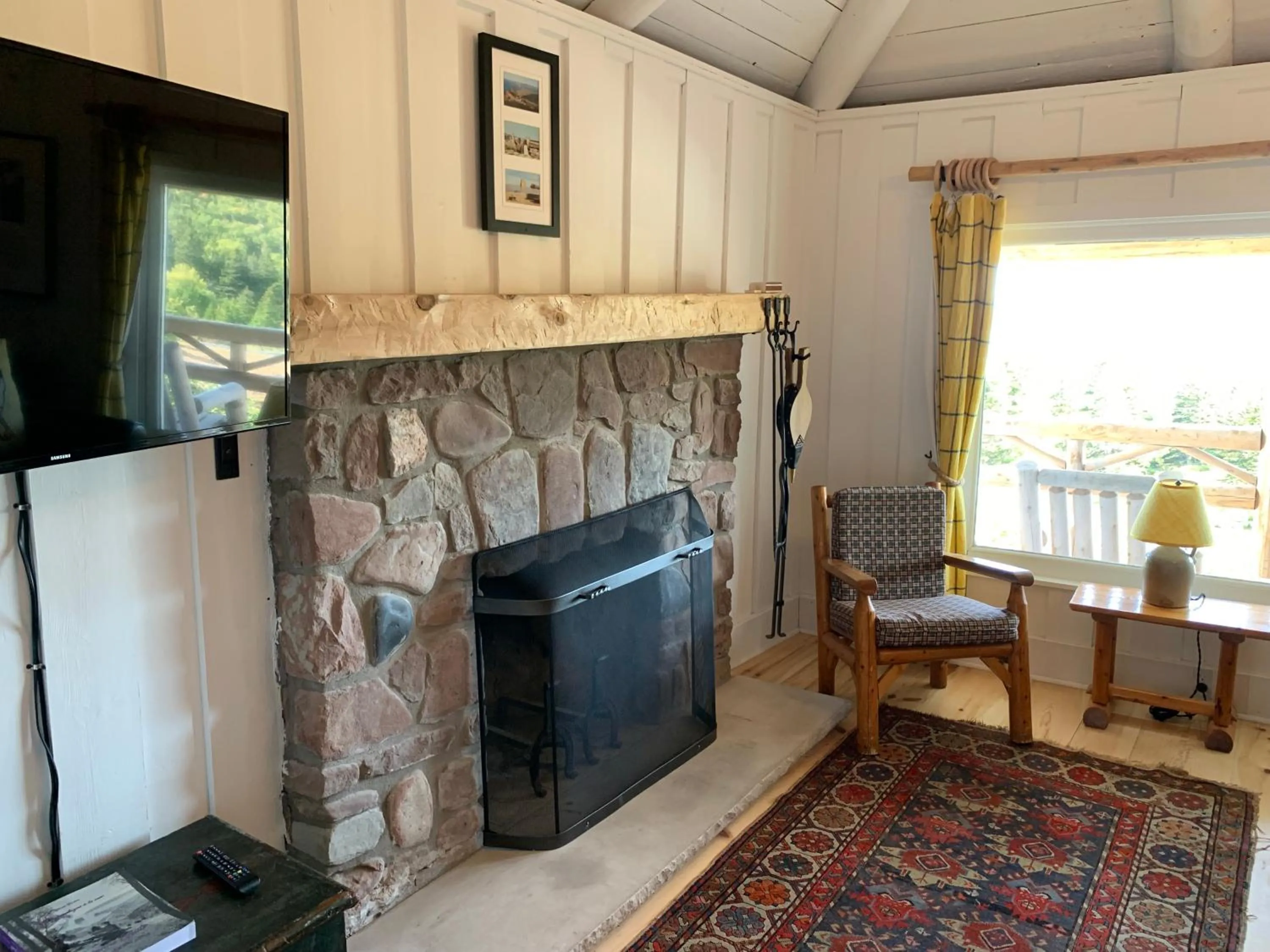 Living room in Au Pic de l'Aurore Motel-Chalets