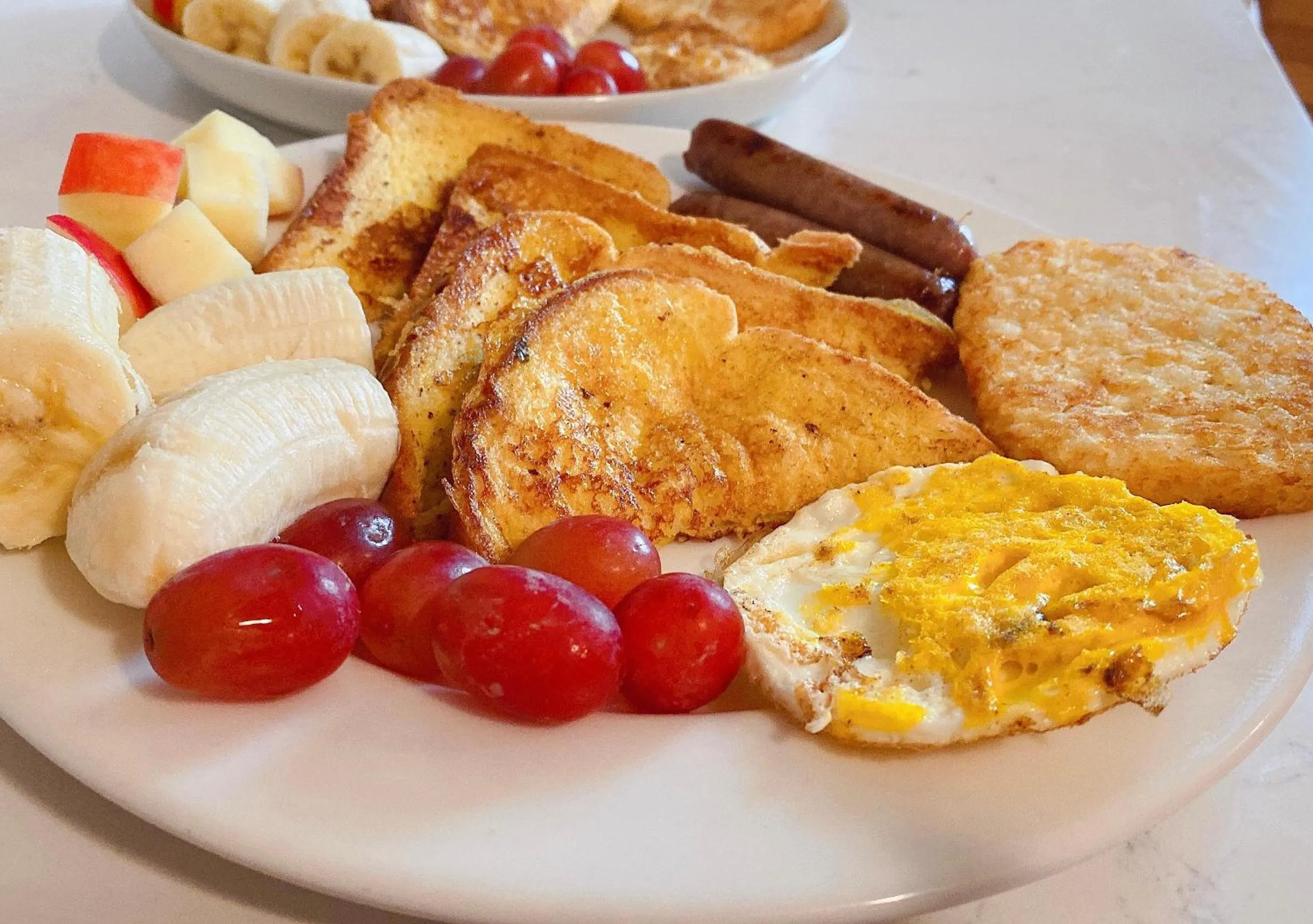 Breakfast in Anna's Bed & Breakfast