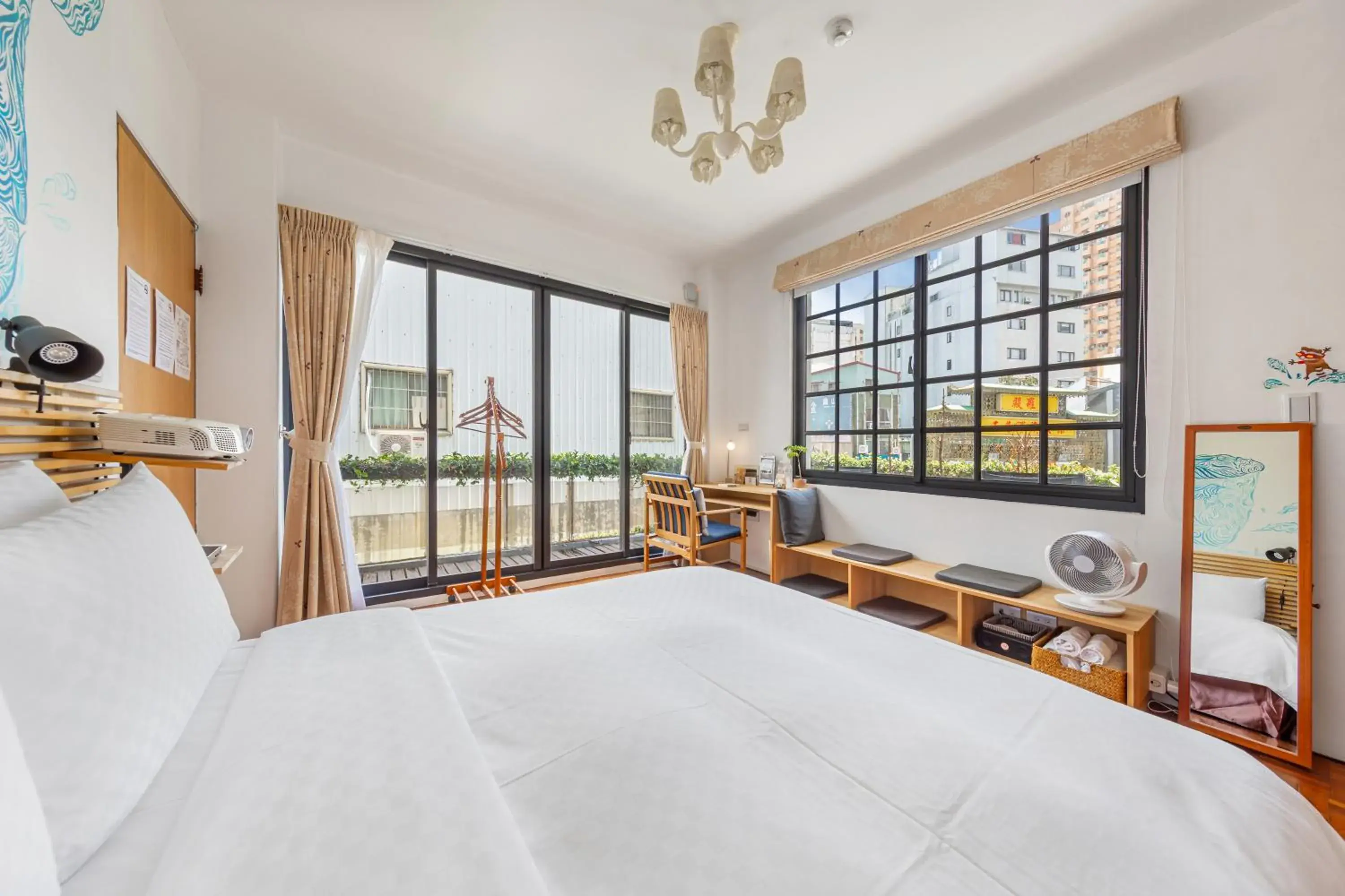 Deluxe Double Room with Bathtub in IsShoNi house Deluxe Double Room with Bathtub in IsShoNi house