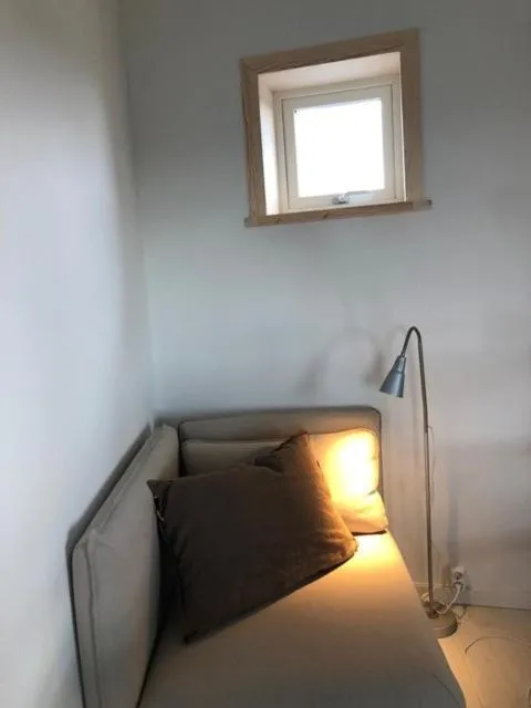 Bed in Flyingehus Gårdshotell