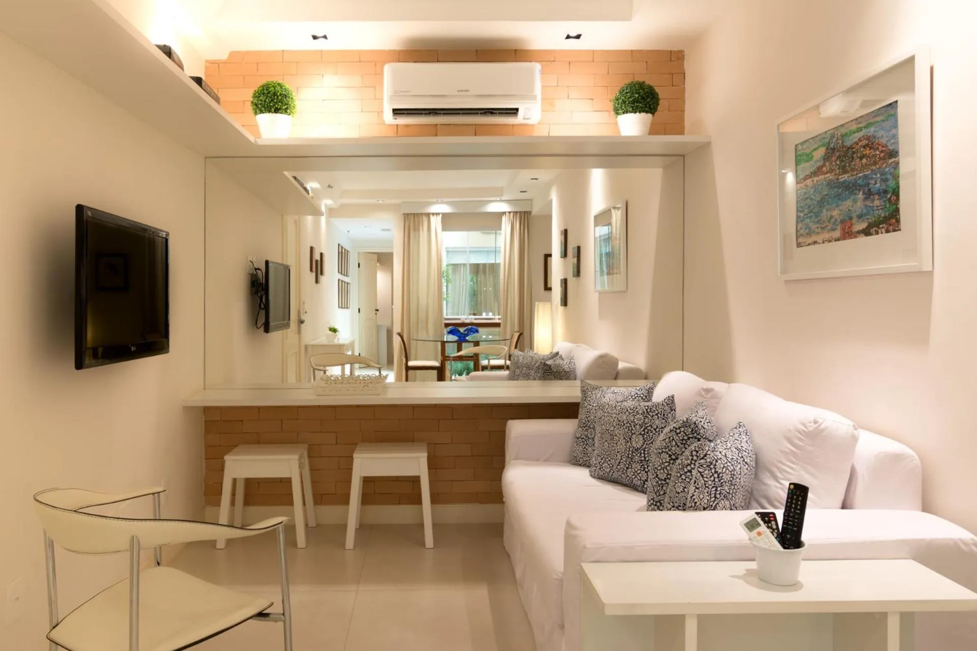 Living room in MC FLATS IPANEMA BEACH STAR