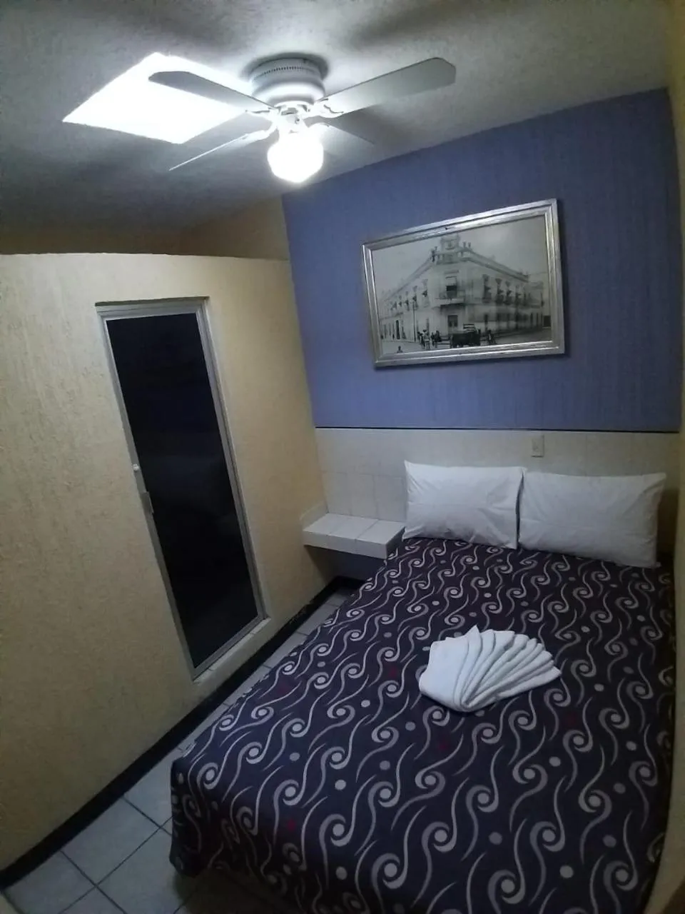 Bed in Hotel Aguila