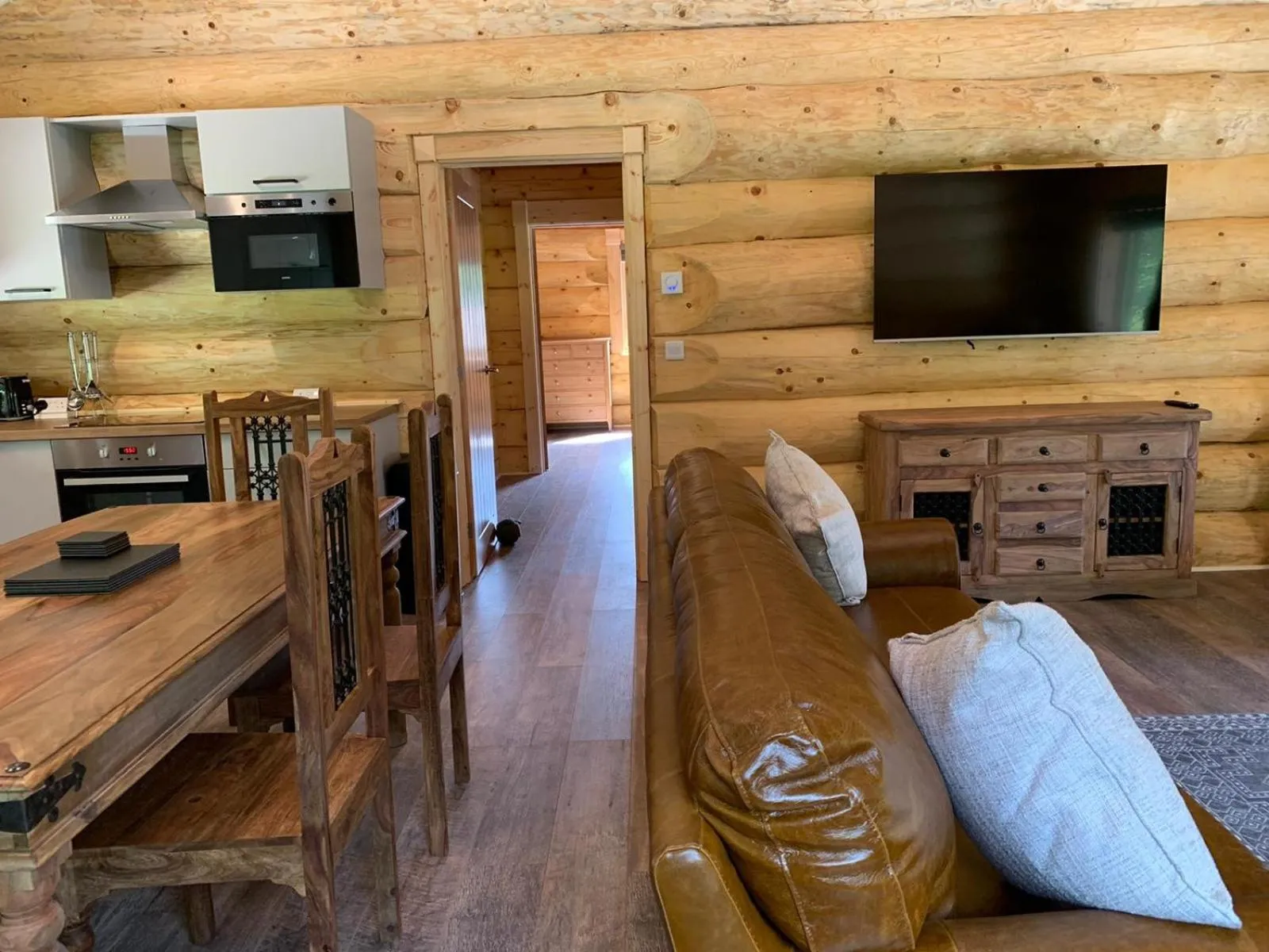 TV and multimedia in Ewes Water Log Cabins
