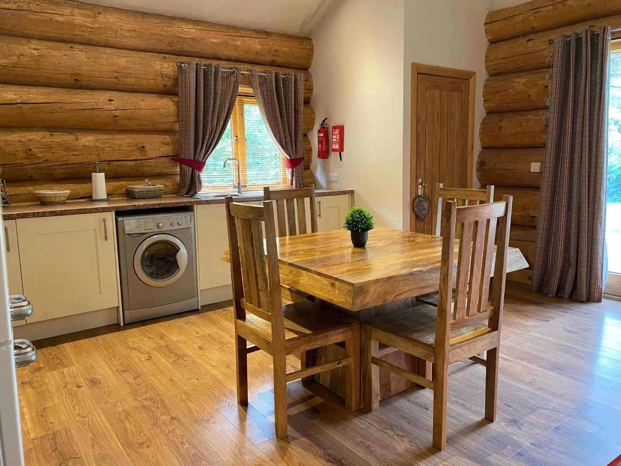 Kitchen or kitchenette in Ewes Water Log Cabins