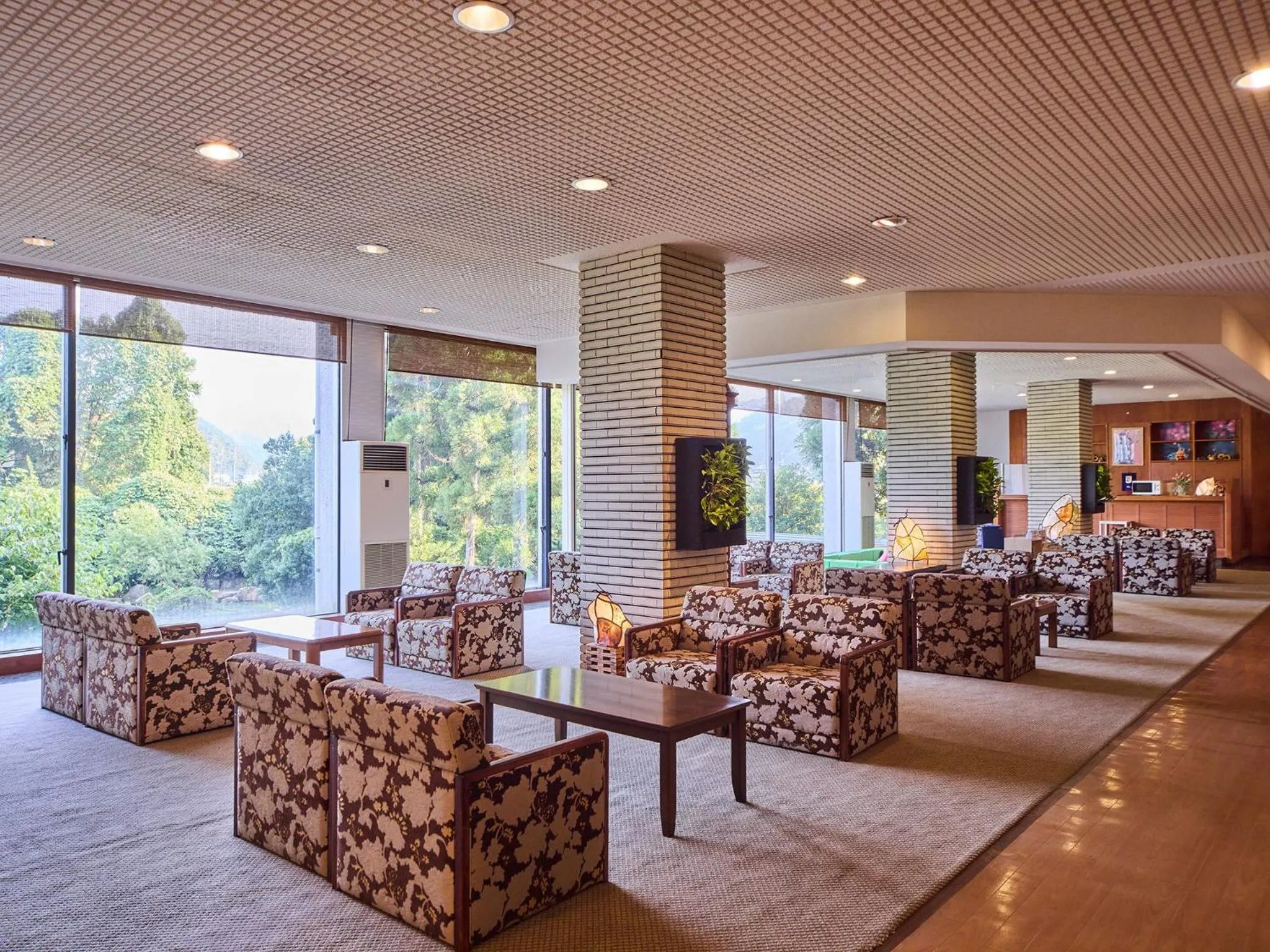 Lobby or reception in Misasa Royal Hotel