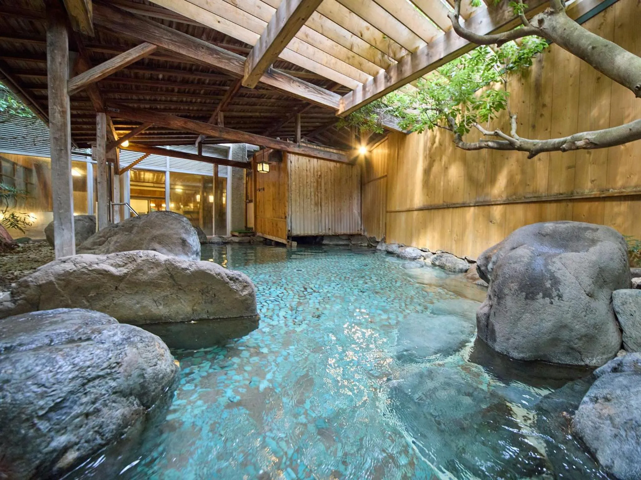 Open Air Bath in Misasa Royal Hotel