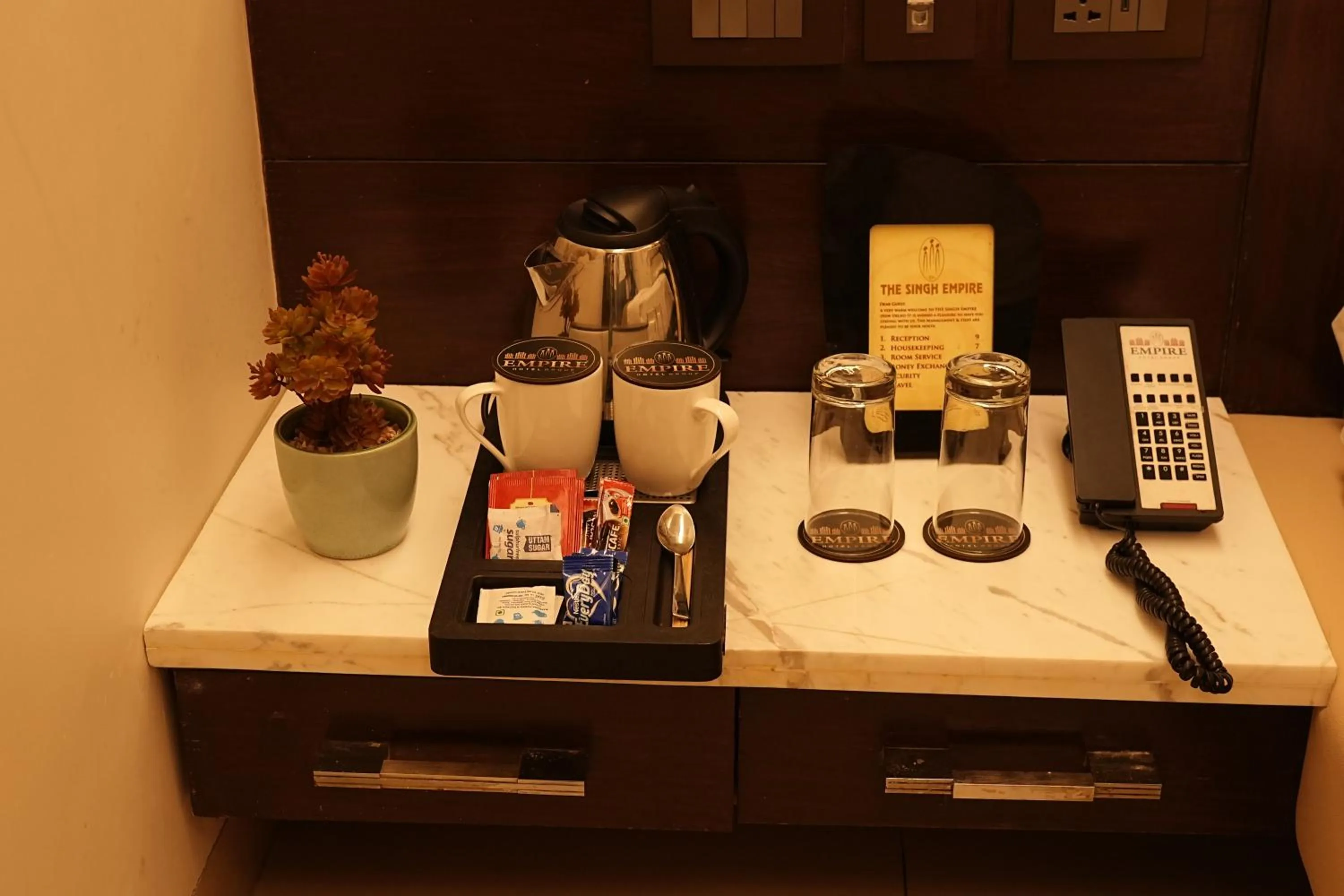 Area and facilities in THE SINGH EMPIRE,New Delhi City Centre