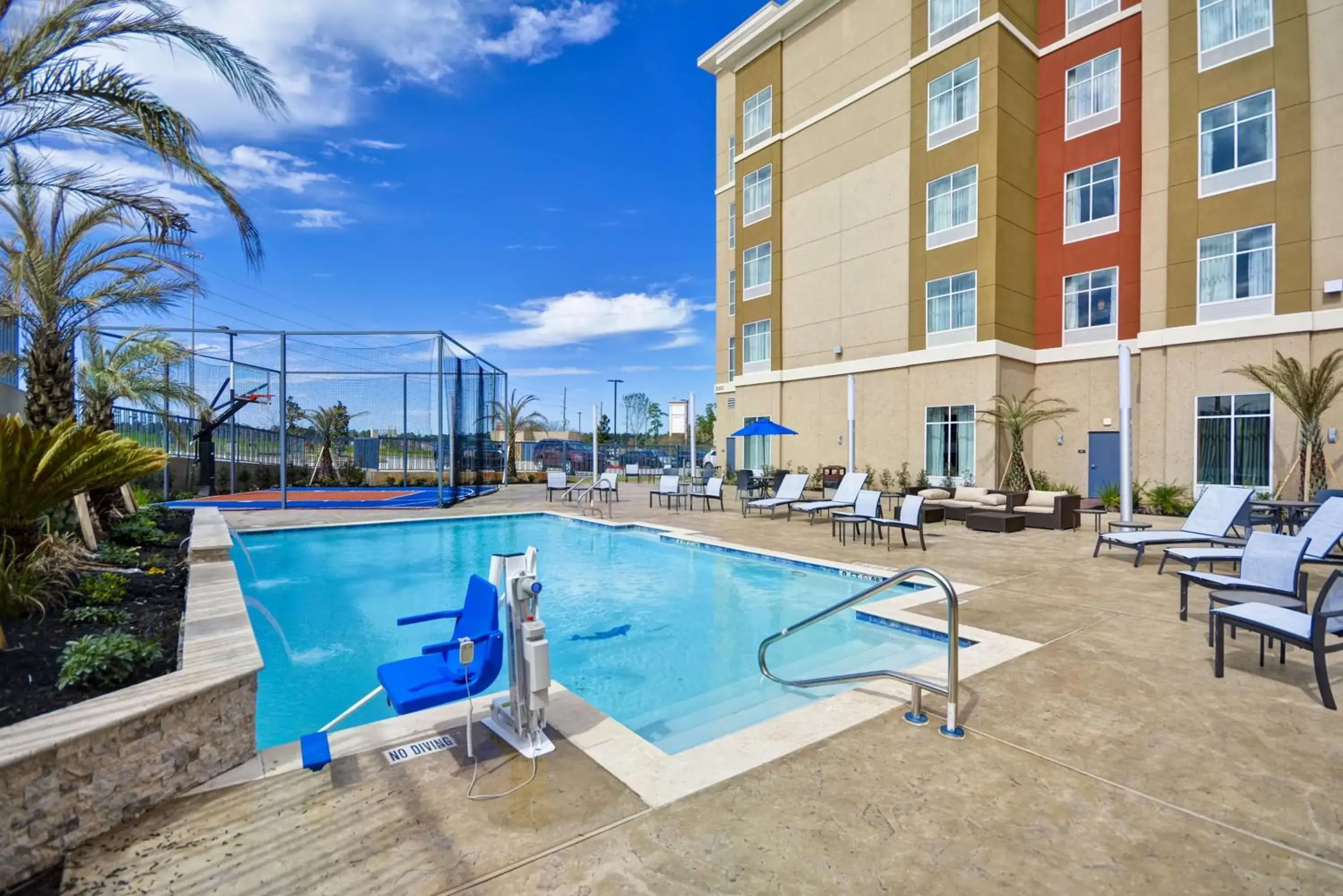 Pool view in Homewood Suites by Hilton Conroe Pool view in Homewood Suites by Hilton Conroe