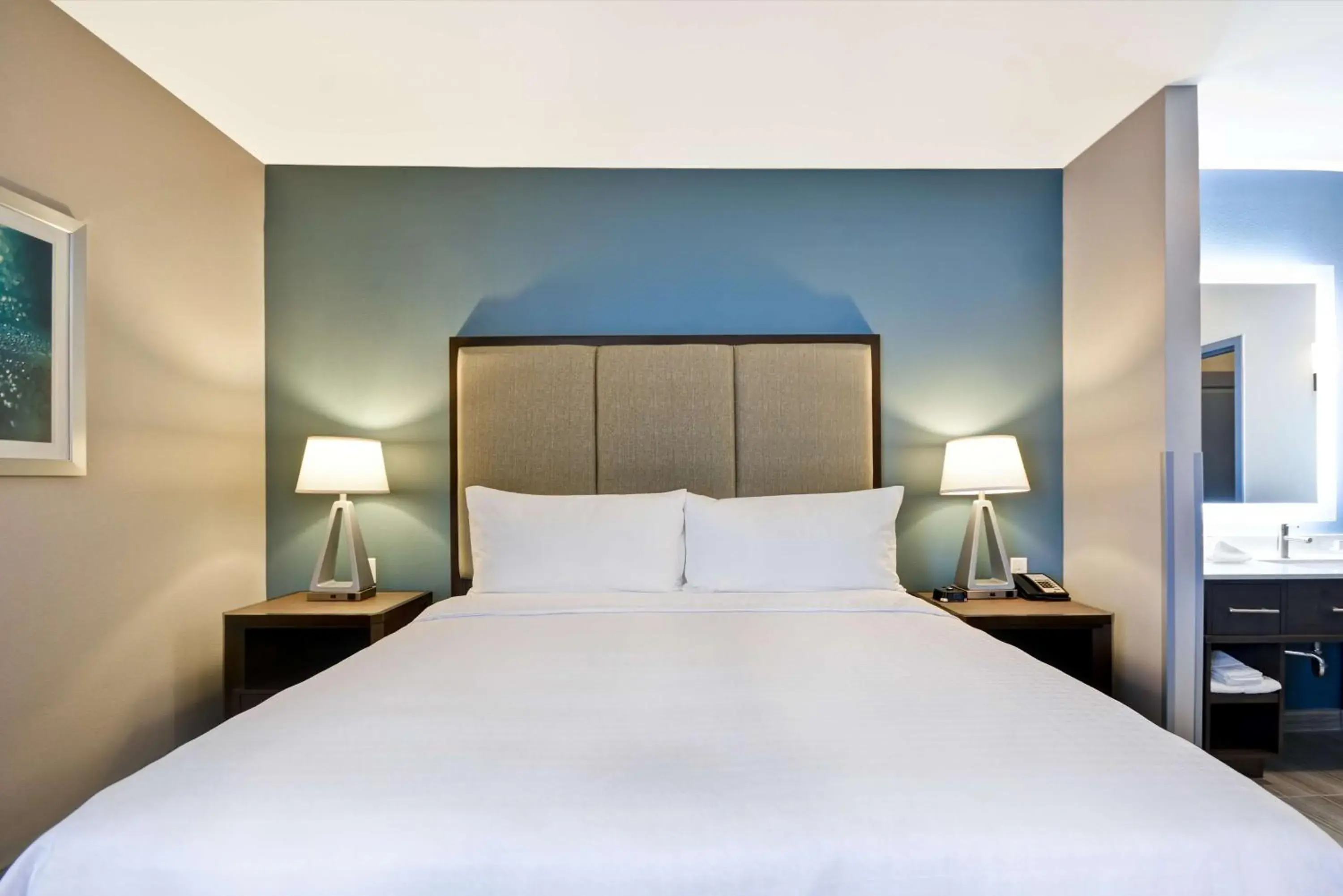 Bed in Homewood Suites by Hilton Conroe Bed in Homewood Suites by Hilton Conroe