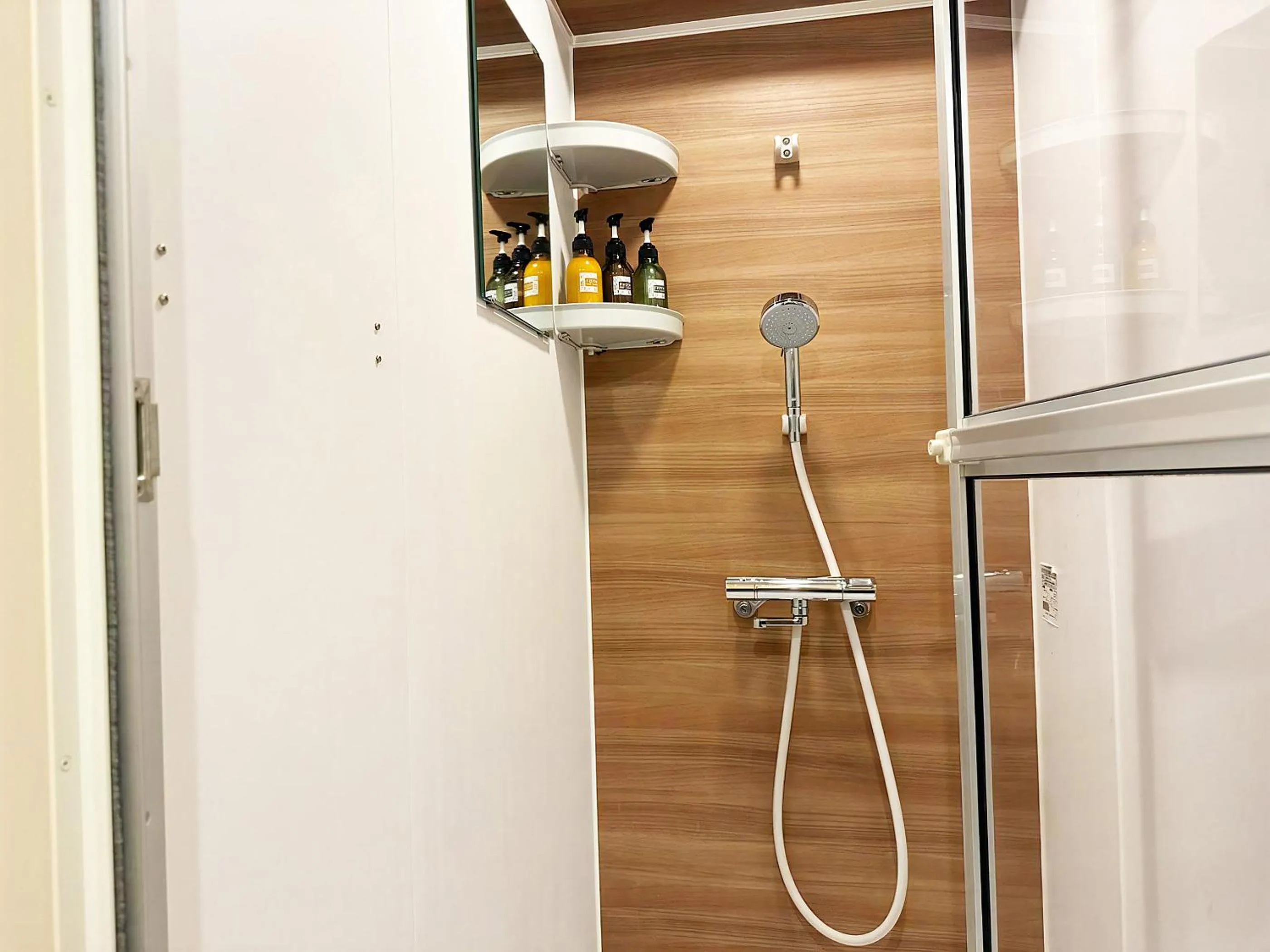 Shower in Heian No Mori Kyoto