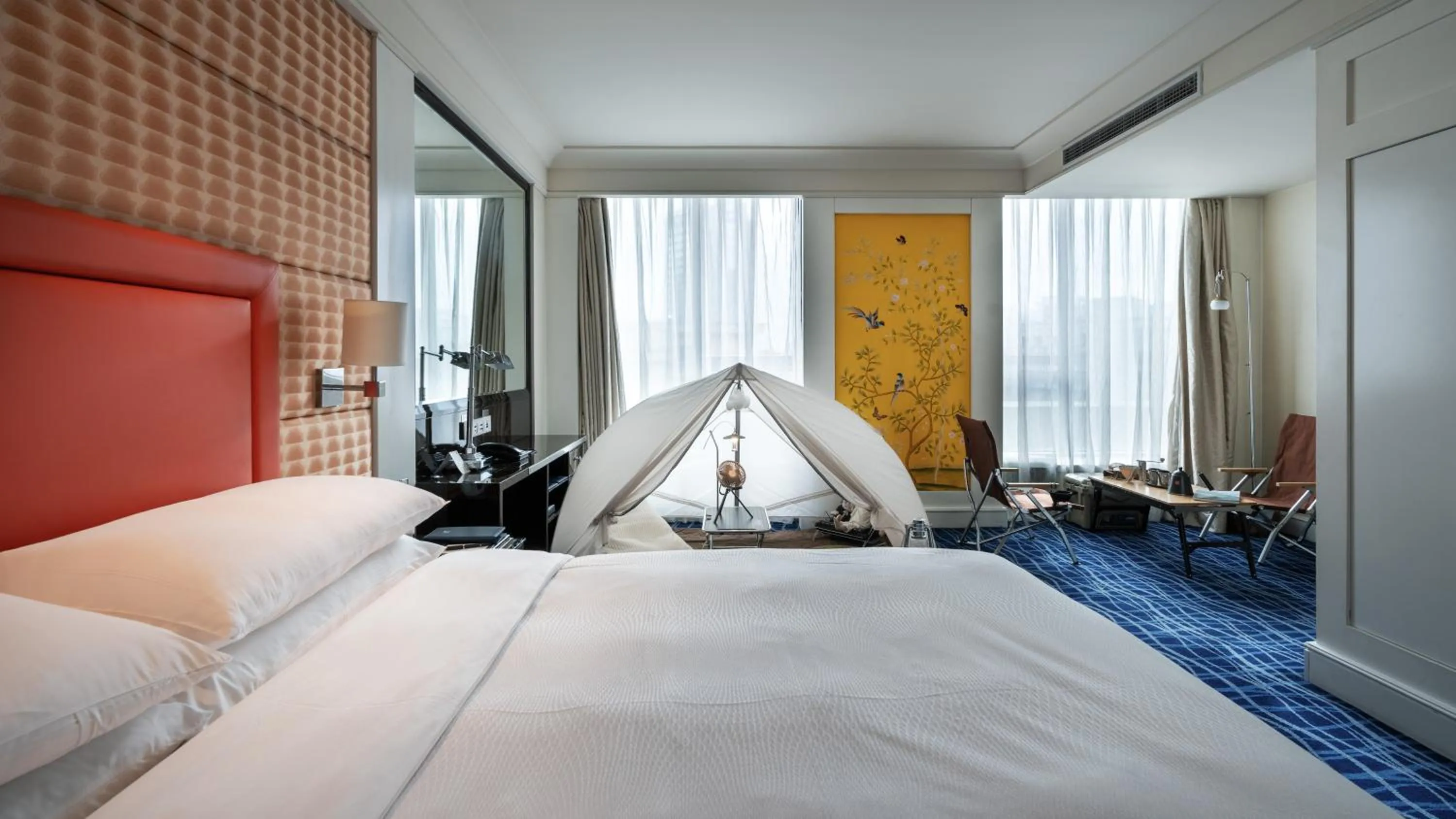 Photo of the whole room, Bed in JW Marriott Hotel Hangzhou